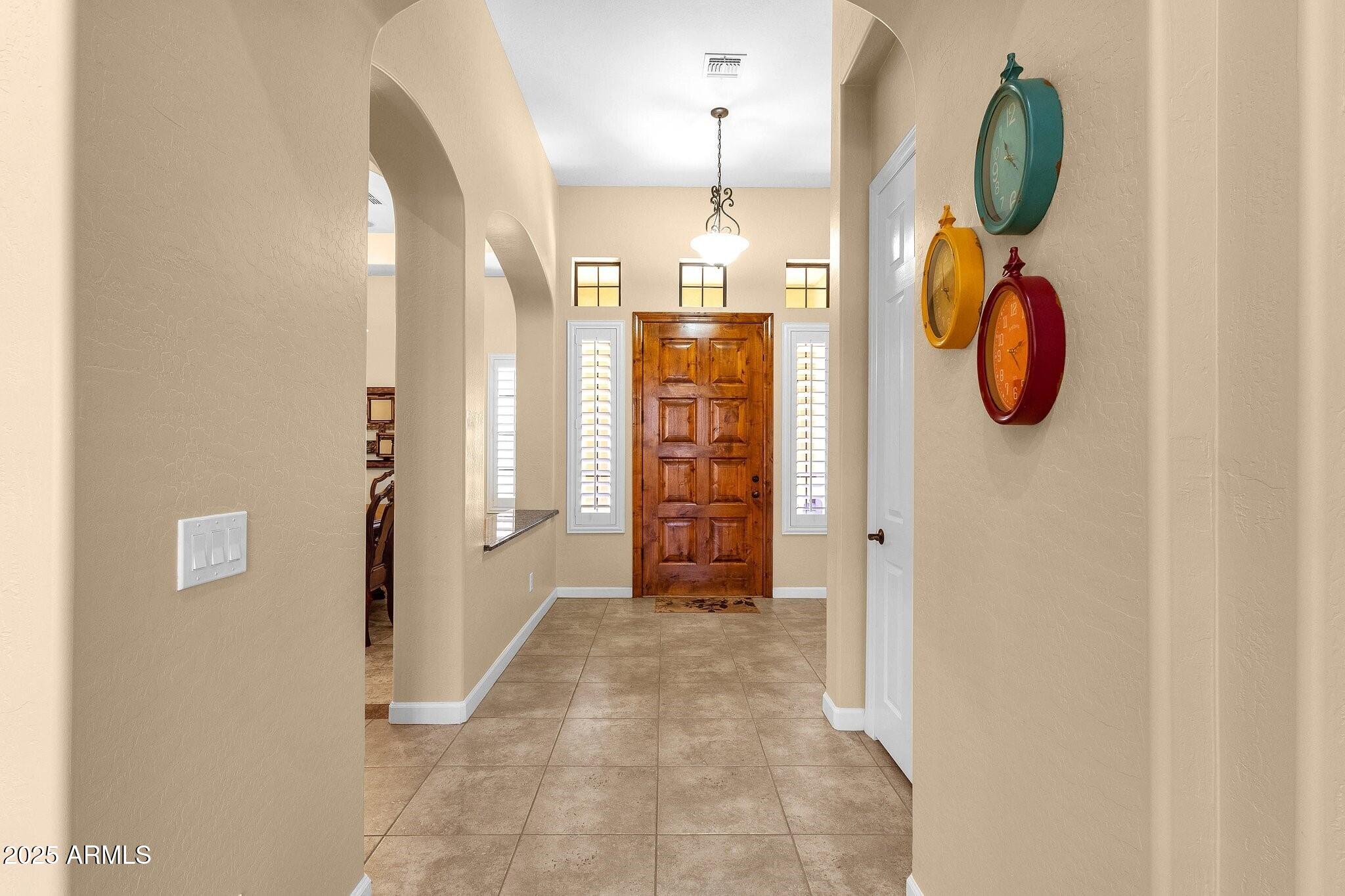 8034 E Sugarloaf Circle Property Photo 8