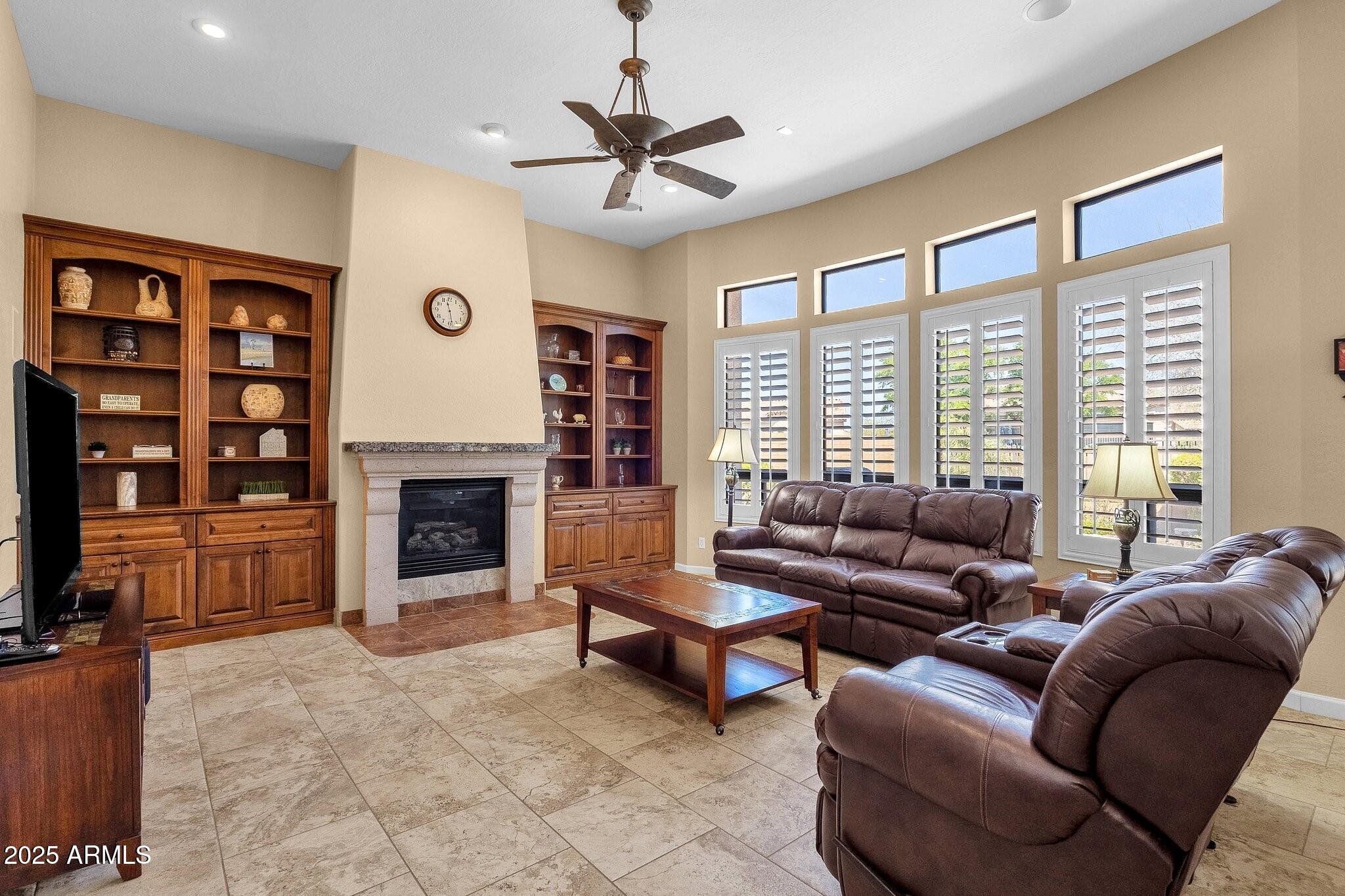 8034 E Sugarloaf Circle Property Photo 18