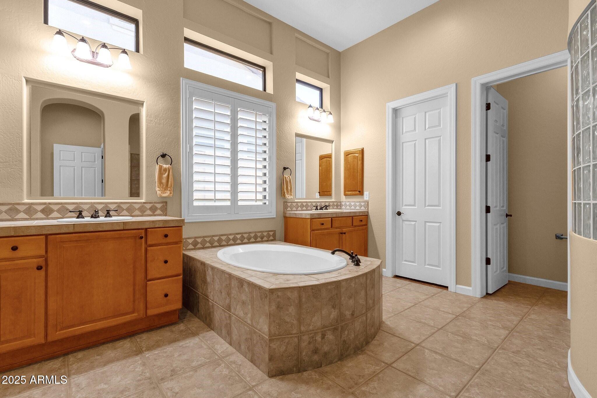 8034 E Sugarloaf Circle Property Photo 27