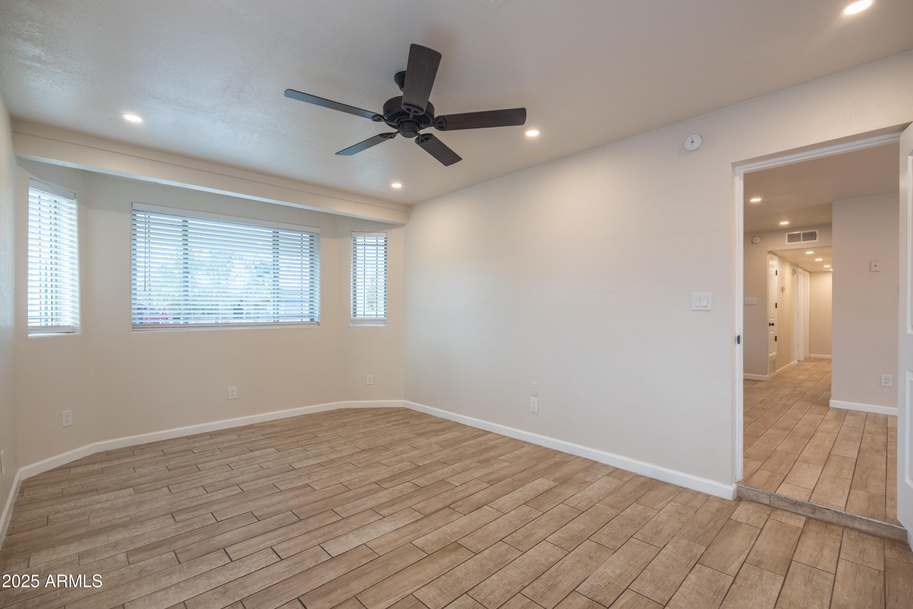 1215 E Ontario Court Property Photo 12