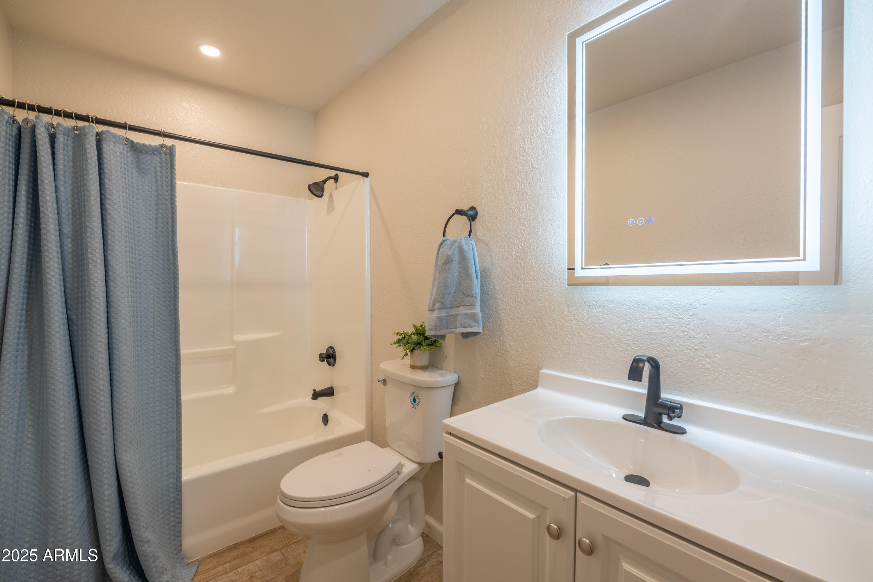 1215 E Ontario Court Property Photo 17