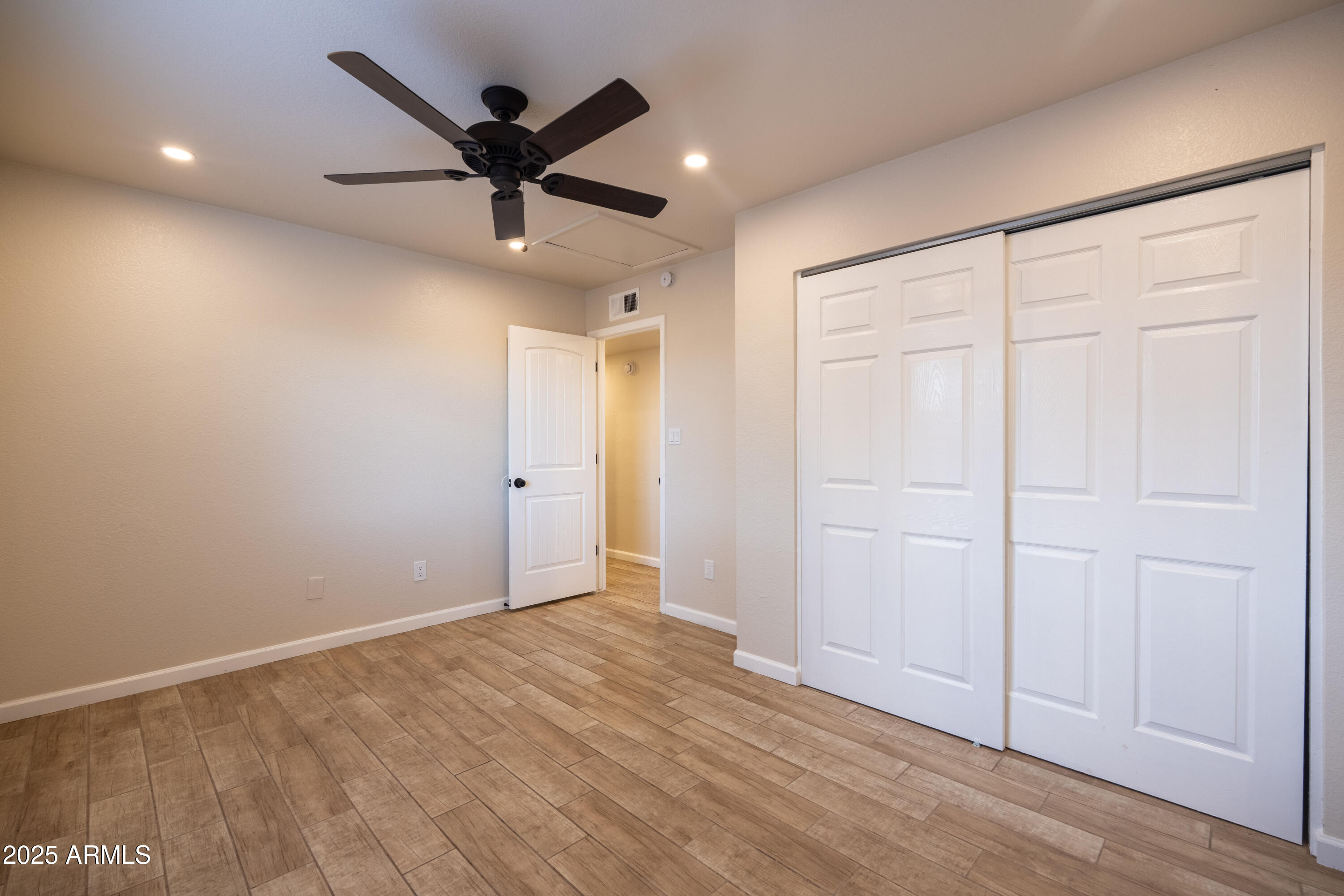 1215 E Ontario Court Property Photo 19