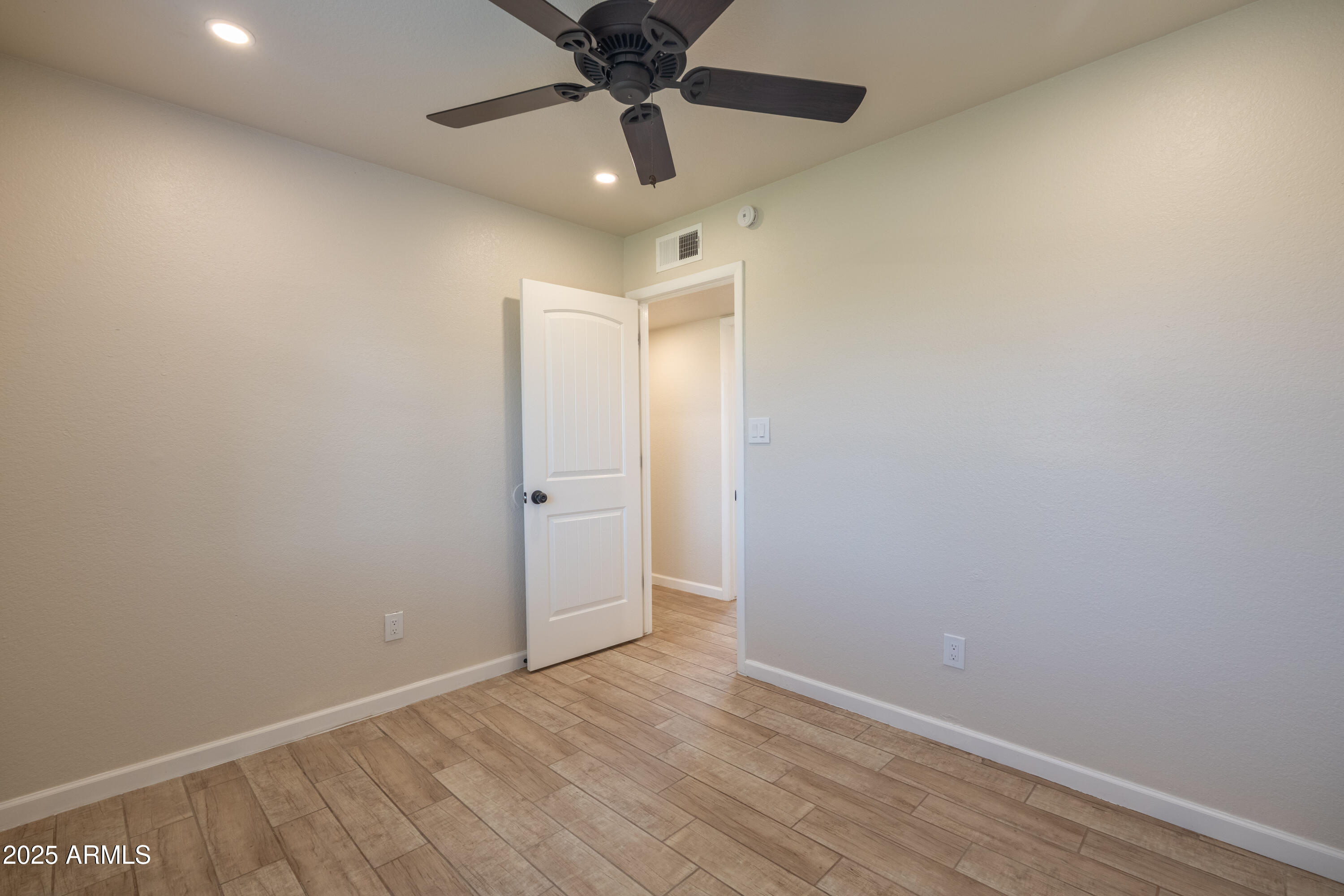 1215 E Ontario Court Property Photo 21