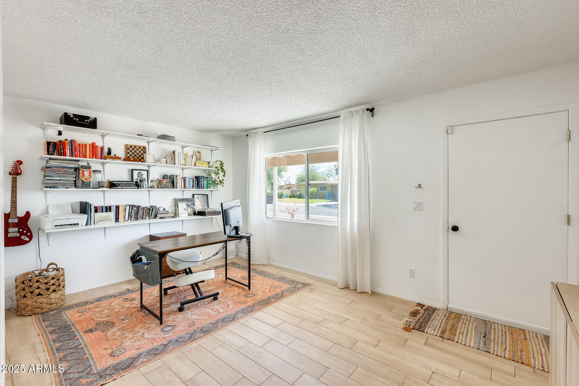 3306 W Lupine Avenue Property Photo 9
