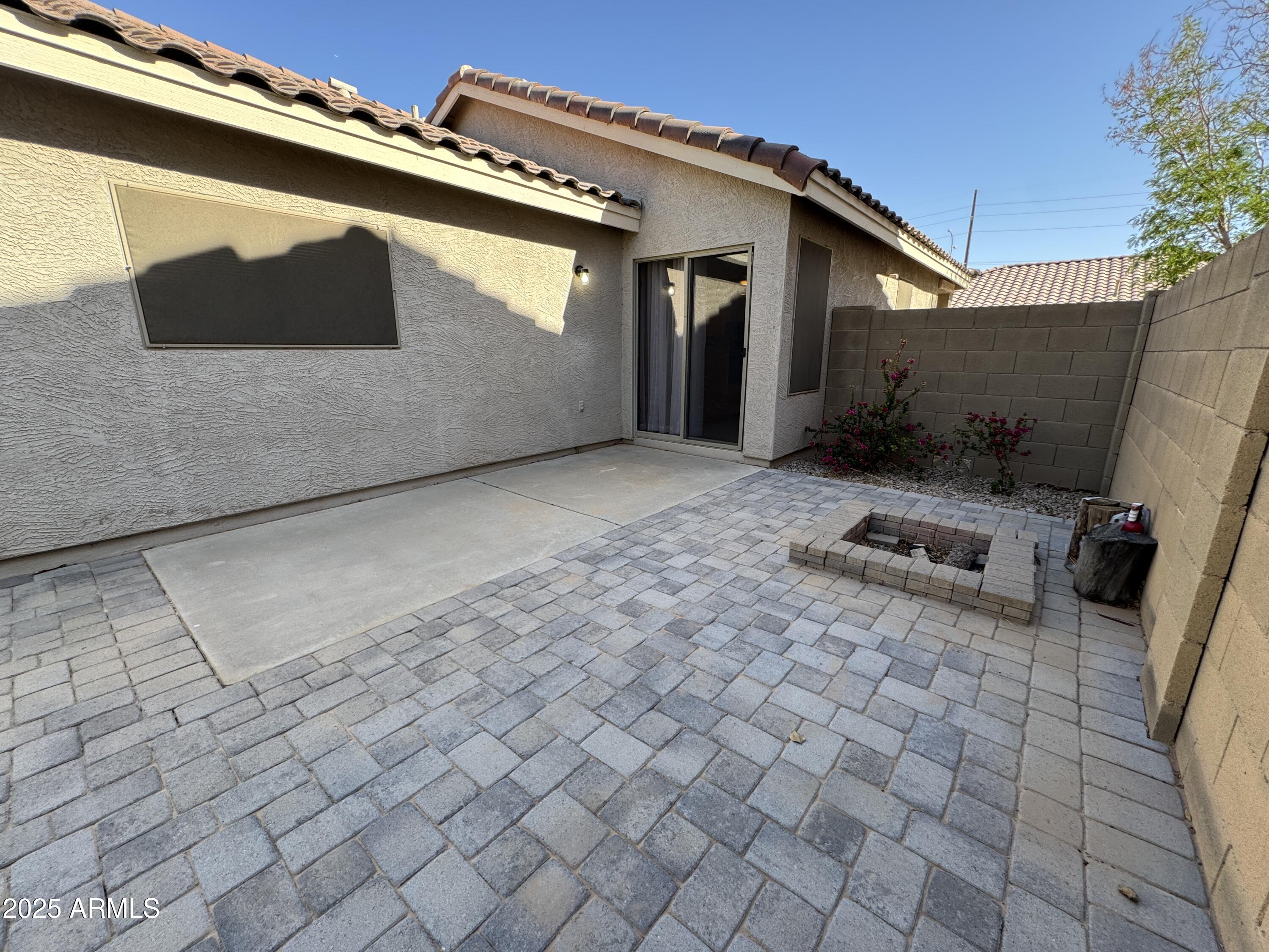 2462 E Gleneagle Drive Property Photo 8