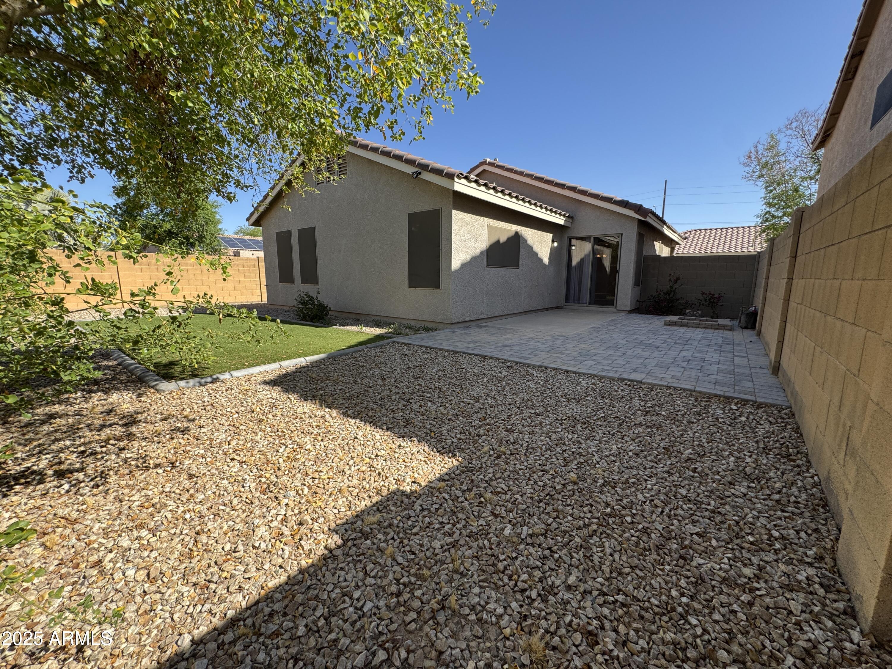 2462 E Gleneagle Drive Property Photo 15