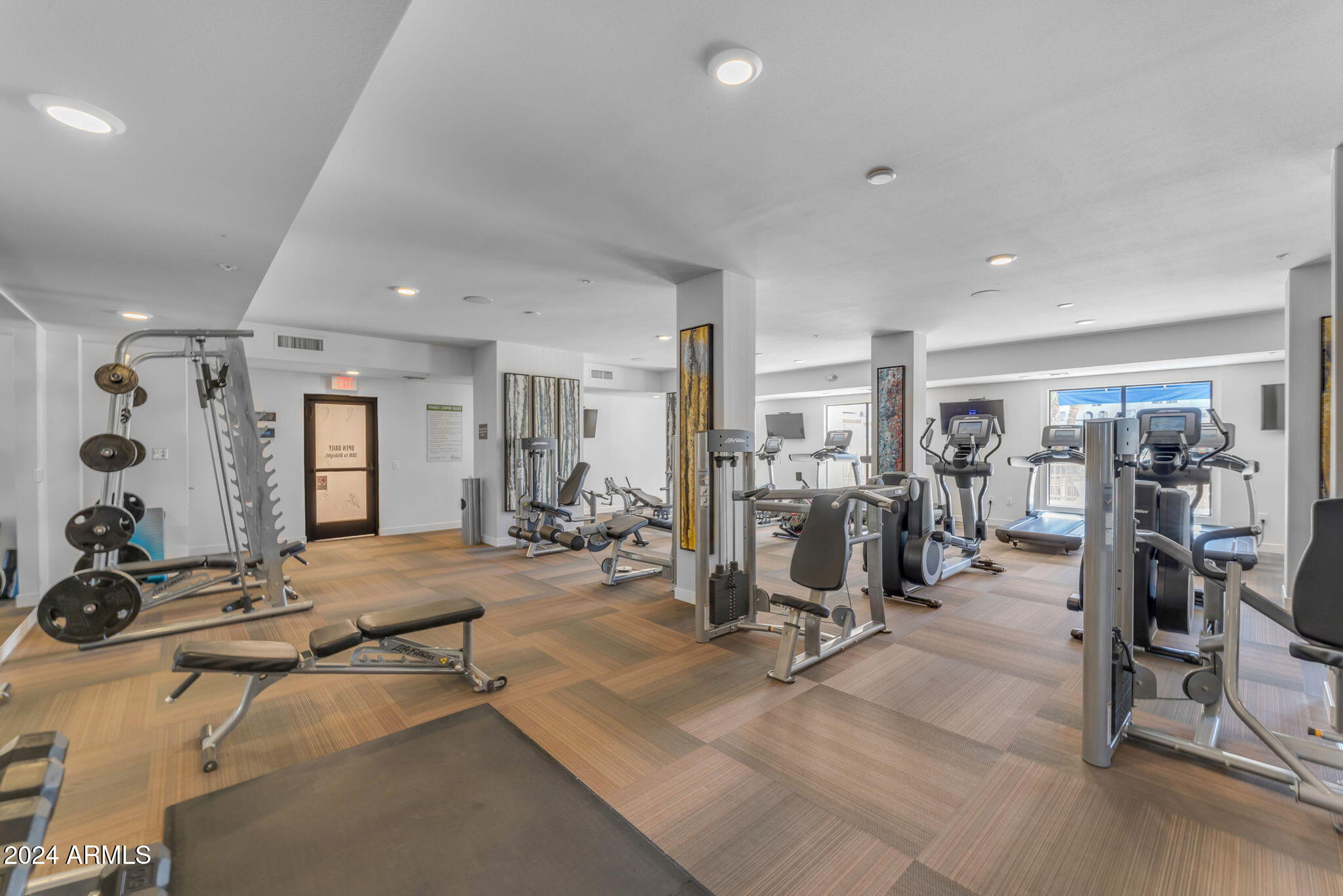 2511 W Queen Creek Road Property Photo 4
