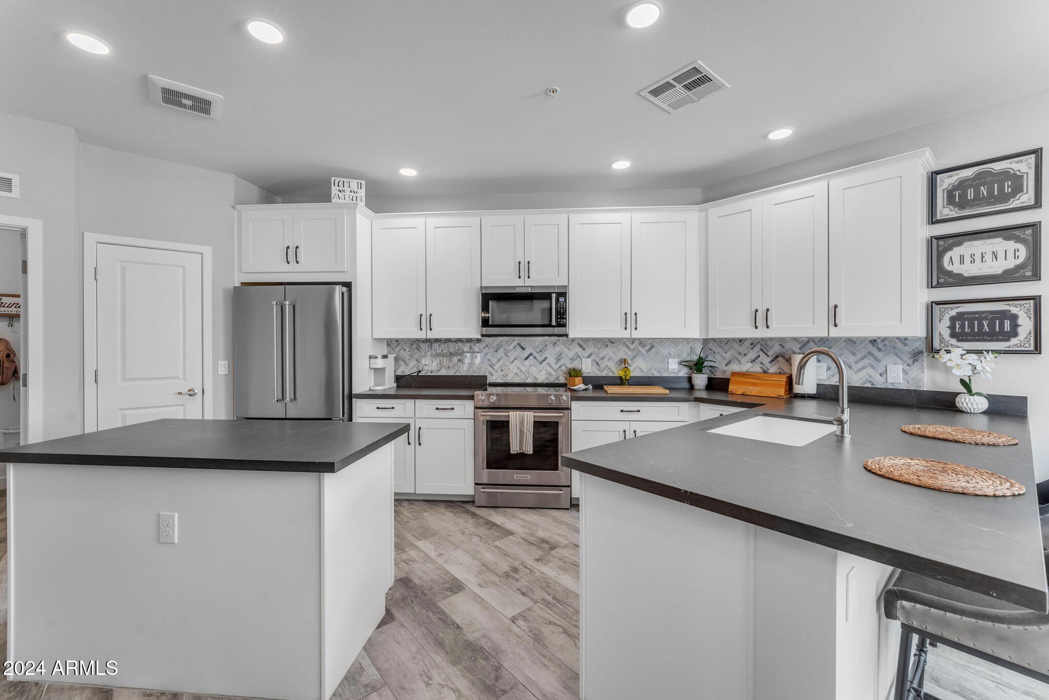 2511 W Queen Creek Road Property Photo 7