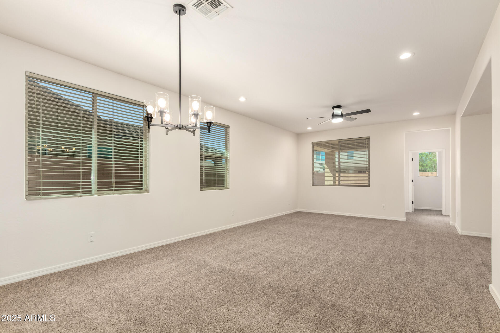 40800 W Rio Grande Drive Property Photo 8