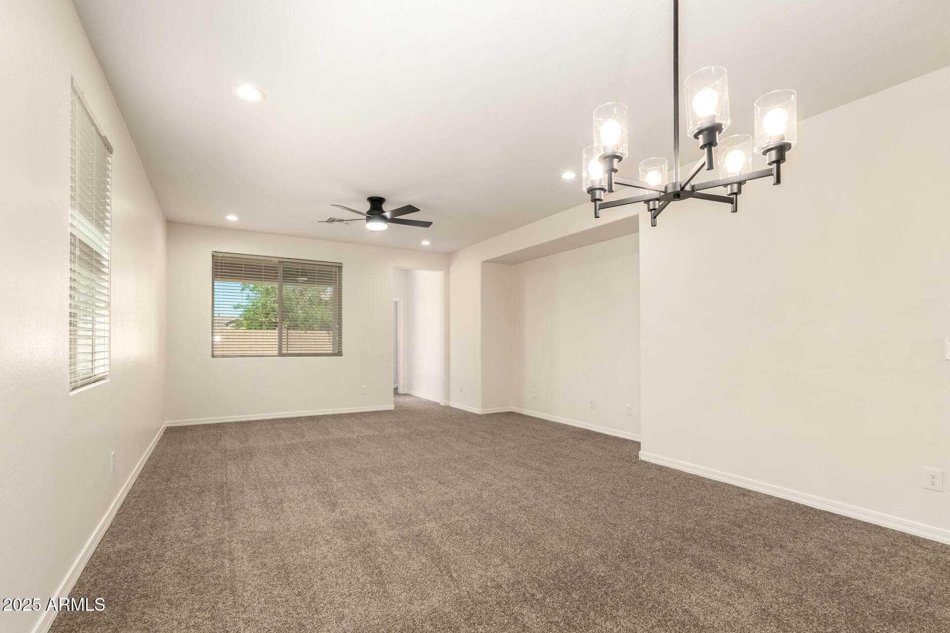 40800 W Rio Grande Drive Property Photo 9