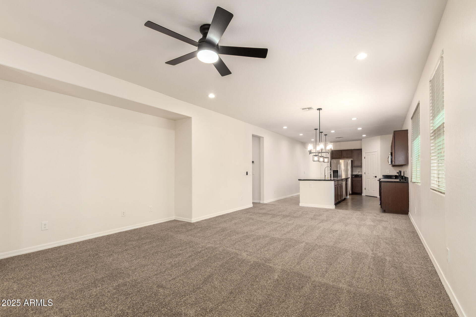 40800 W Rio Grande Drive Property Photo 10