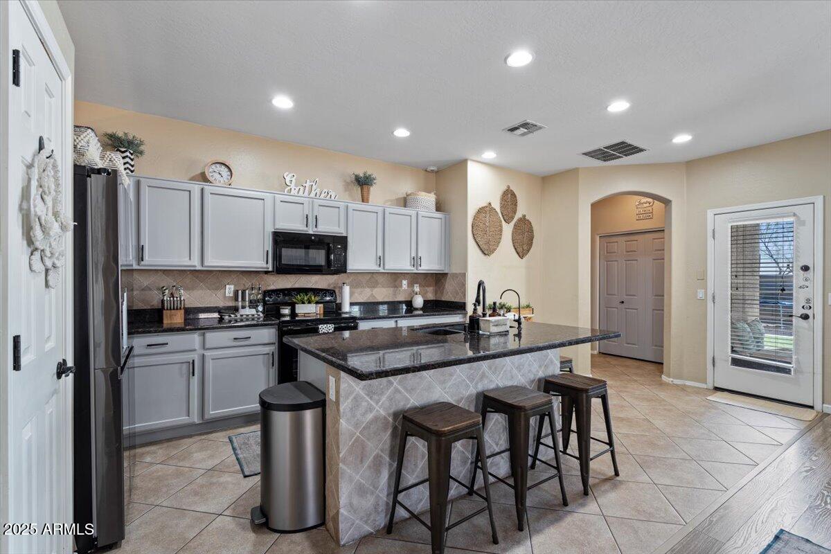 4617 W Cottontail Road Property Photo 13