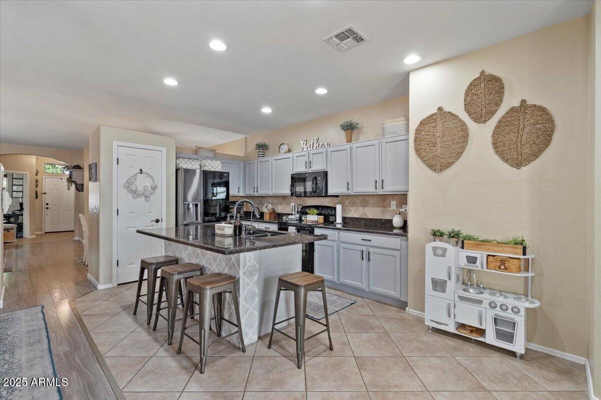4617 W Cottontail Road Property Photo 15
