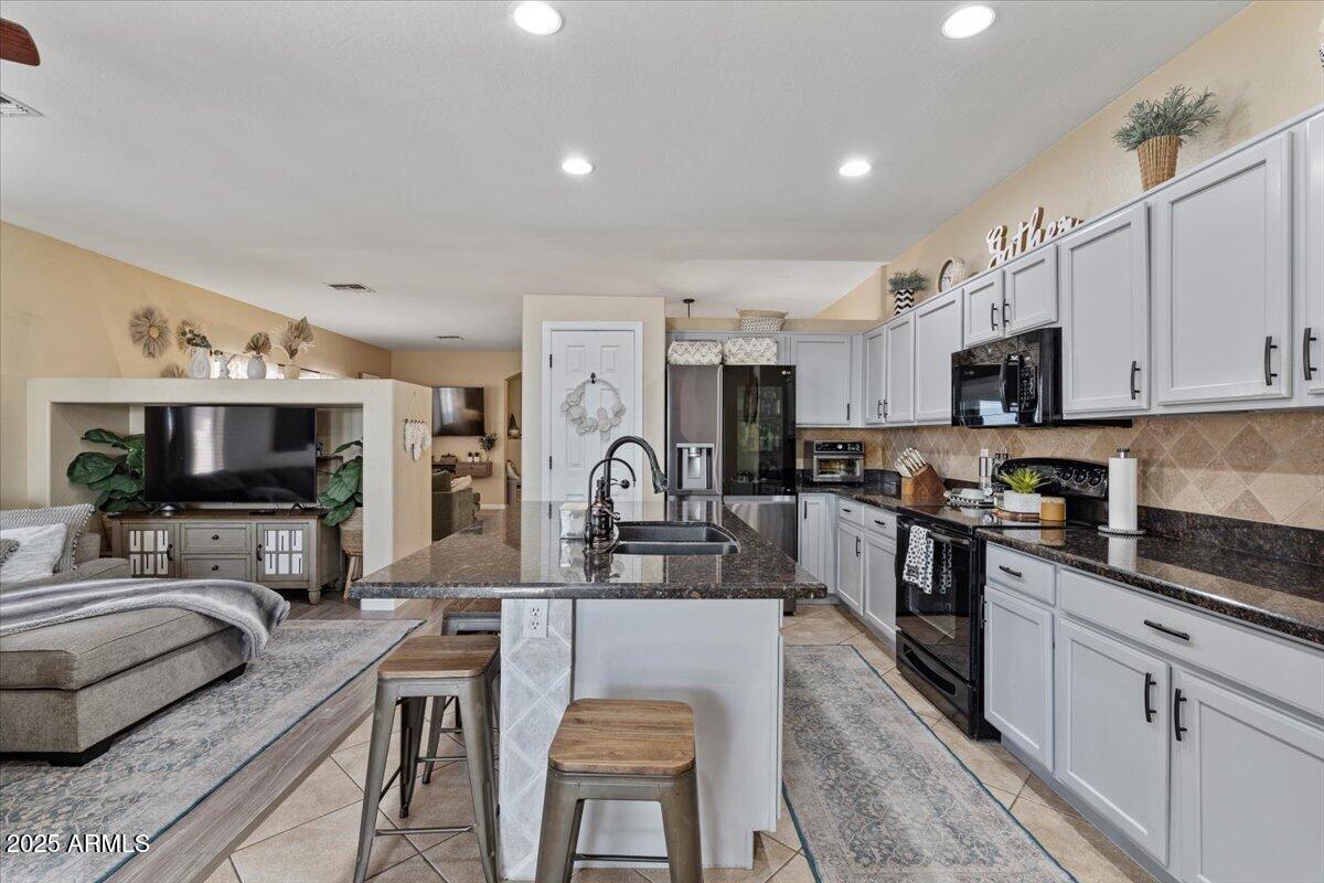 4617 W Cottontail Road Property Photo 16