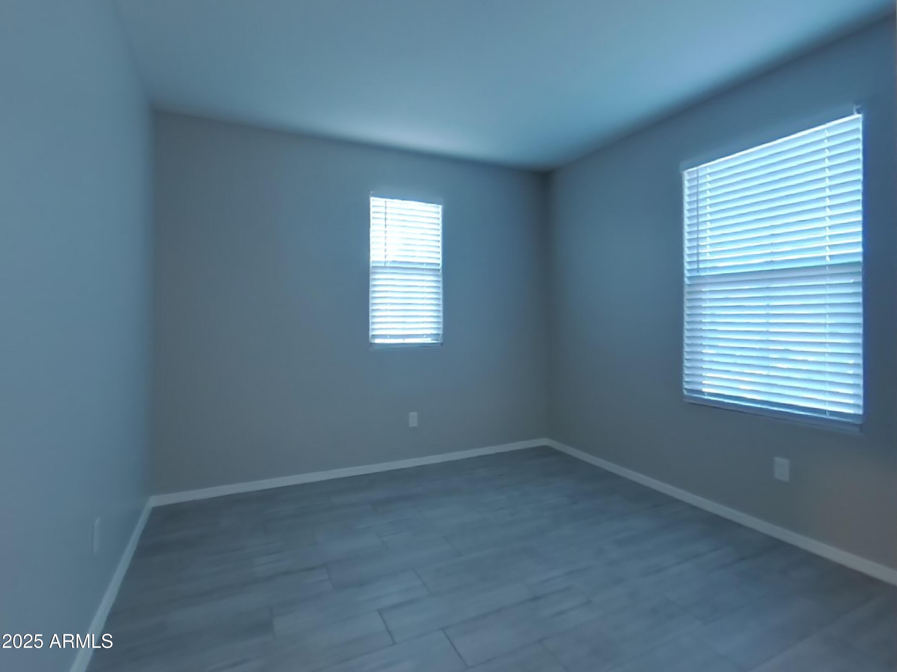 11692 N 165th Lane Property Photo 12
