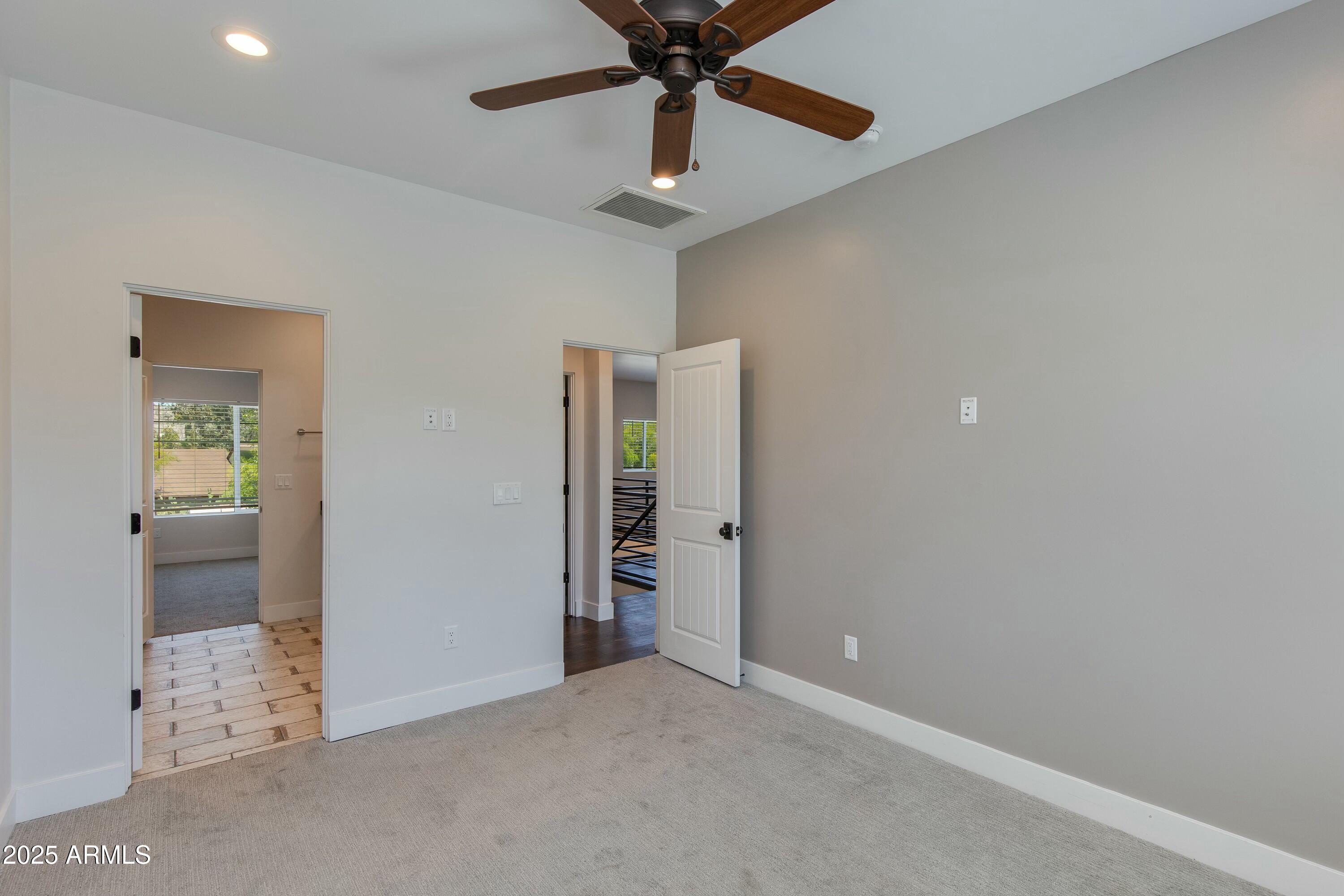 3229 E Campbell Avenue Property Photo 18