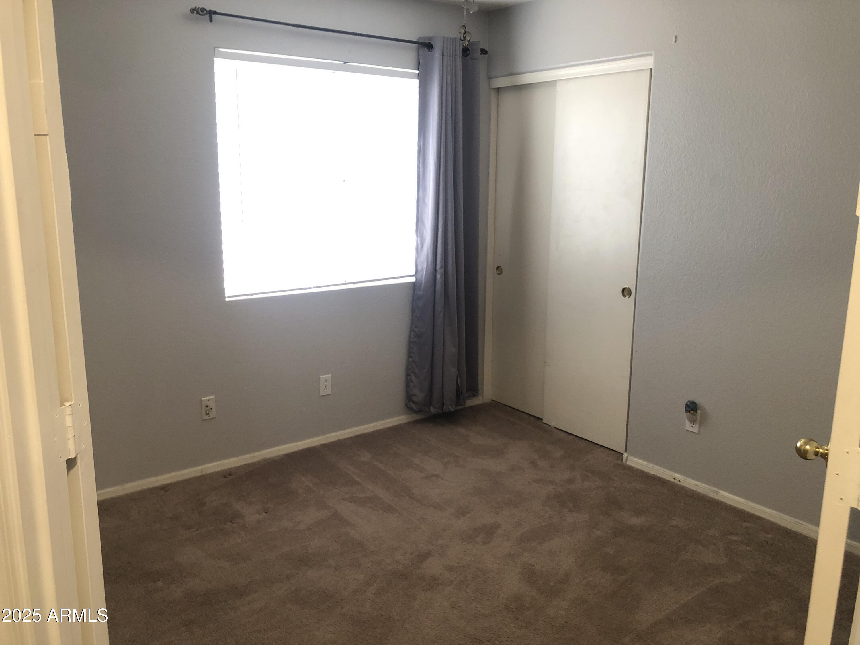 21214 N 80th Lane Property Photo 15
