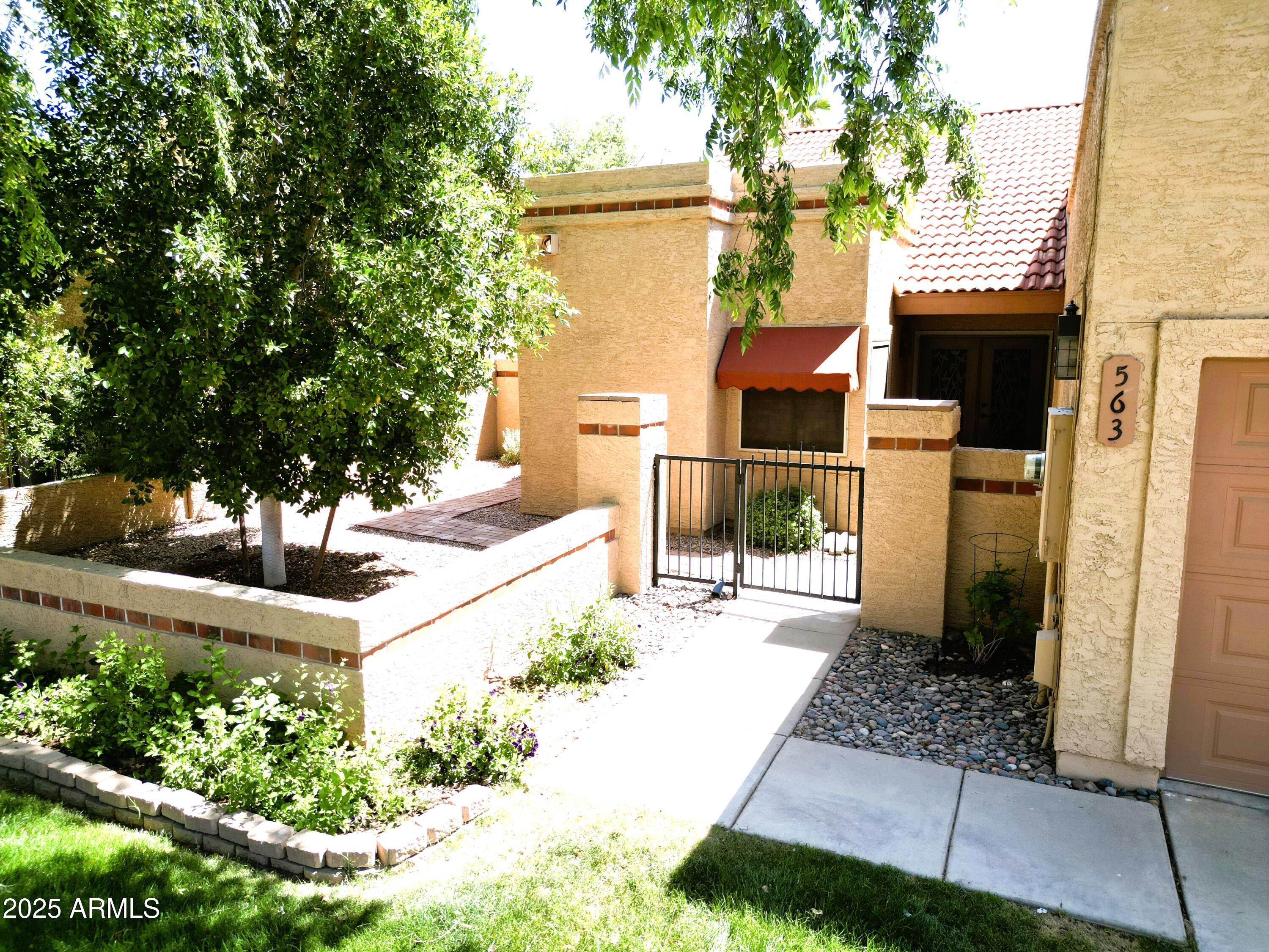 563 N Spanish Springs Drive Property Photo 27