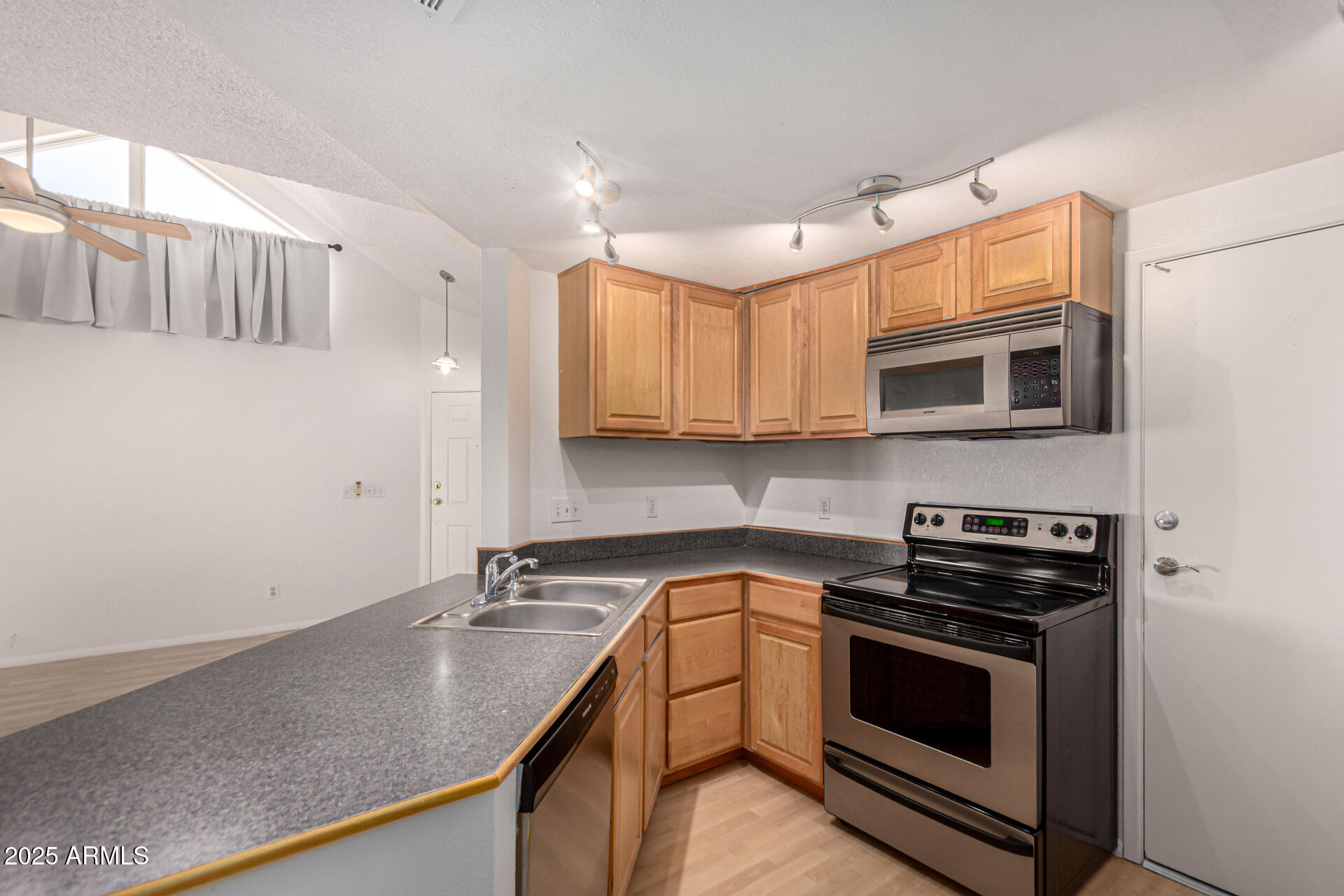 1822 S 39th Street Property Photo 11