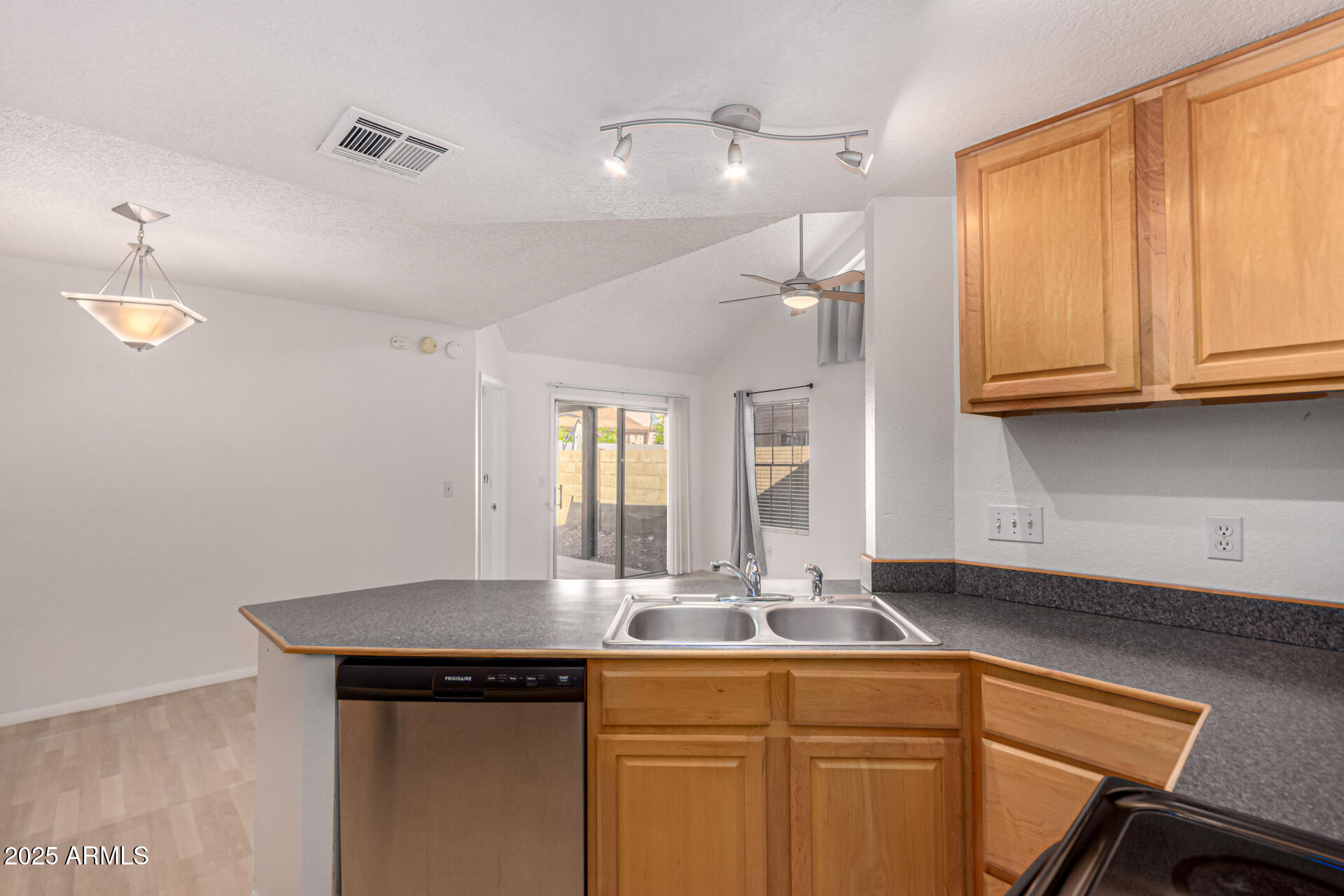 1822 S 39th Street Property Photo 13