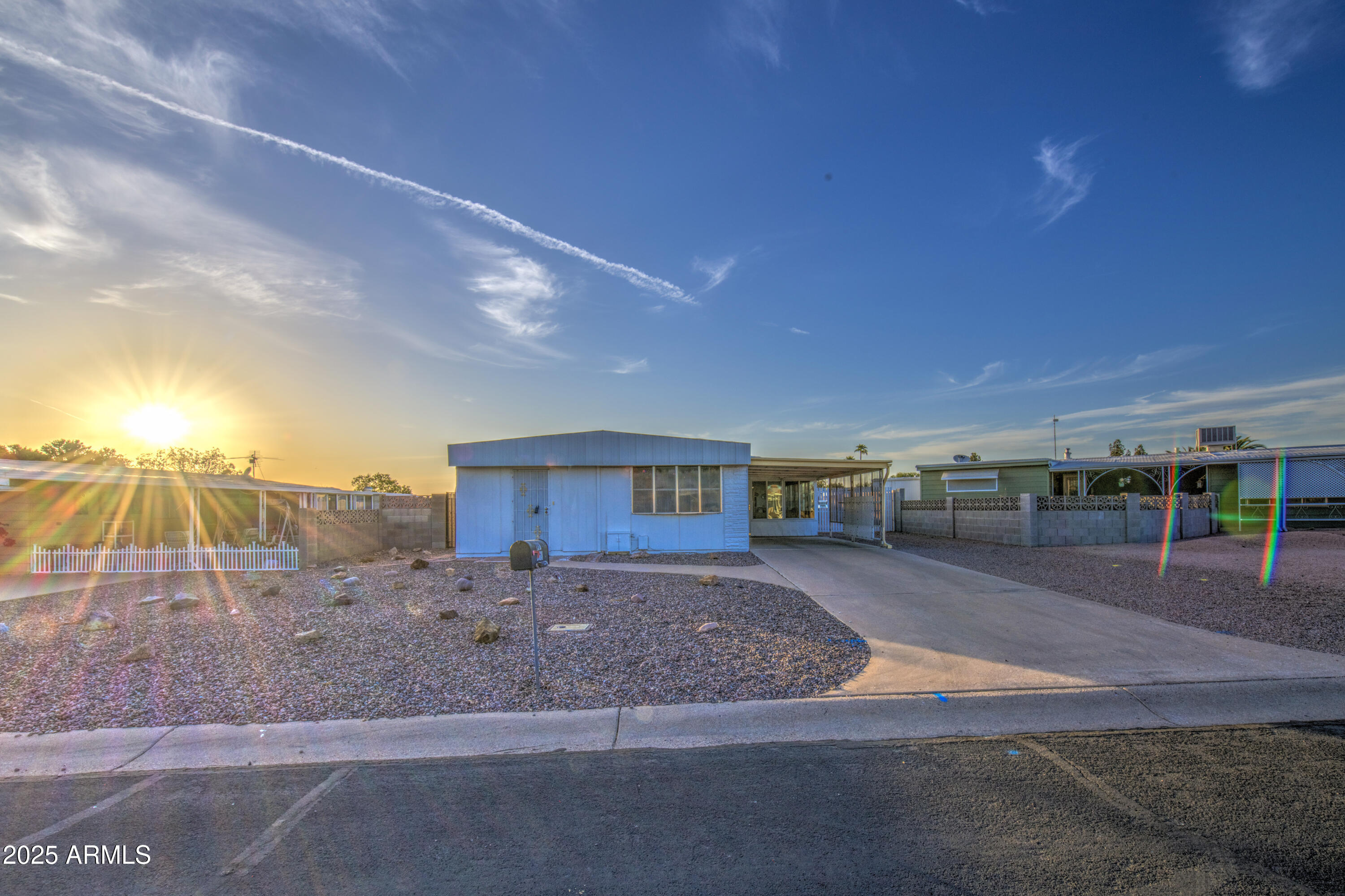7318 E Arbor Avenue Property Photo 4