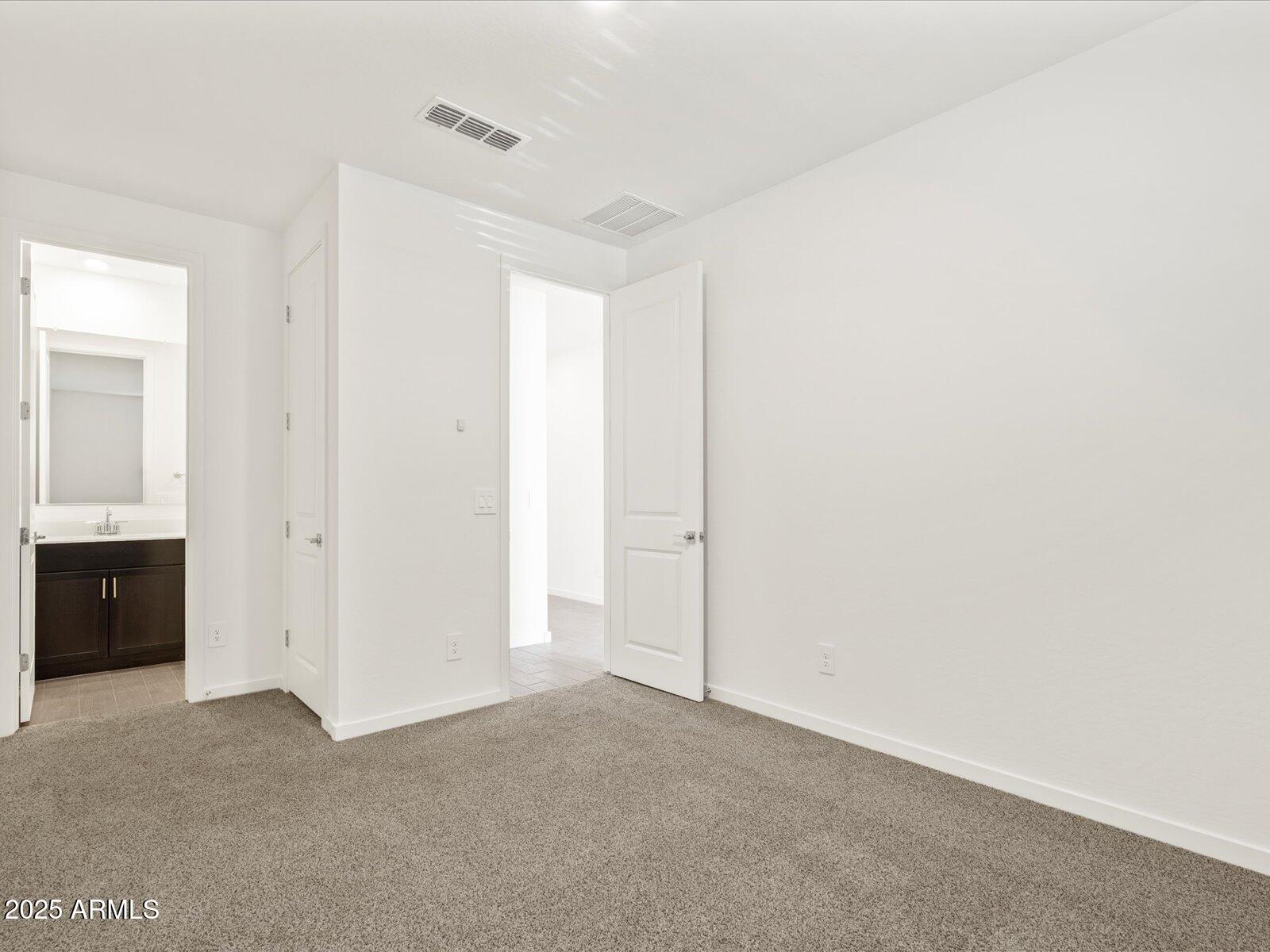 37111 W Prado Street Property Photo 4