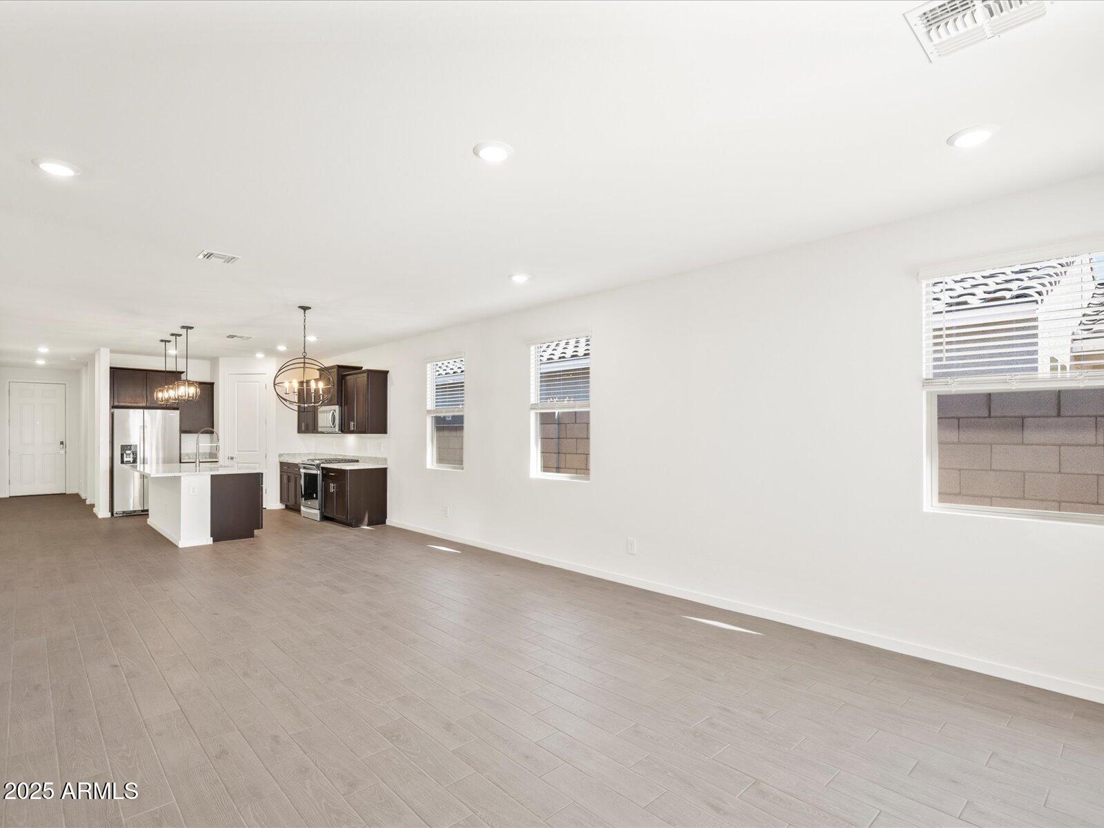 37111 W Prado Street Property Photo 10