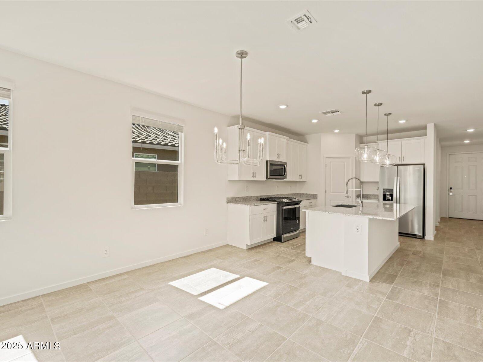 37112 W Prado Street Property Photo 14