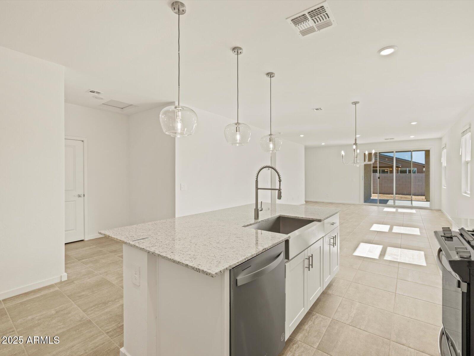 37112 W Prado Street Property Photo 16