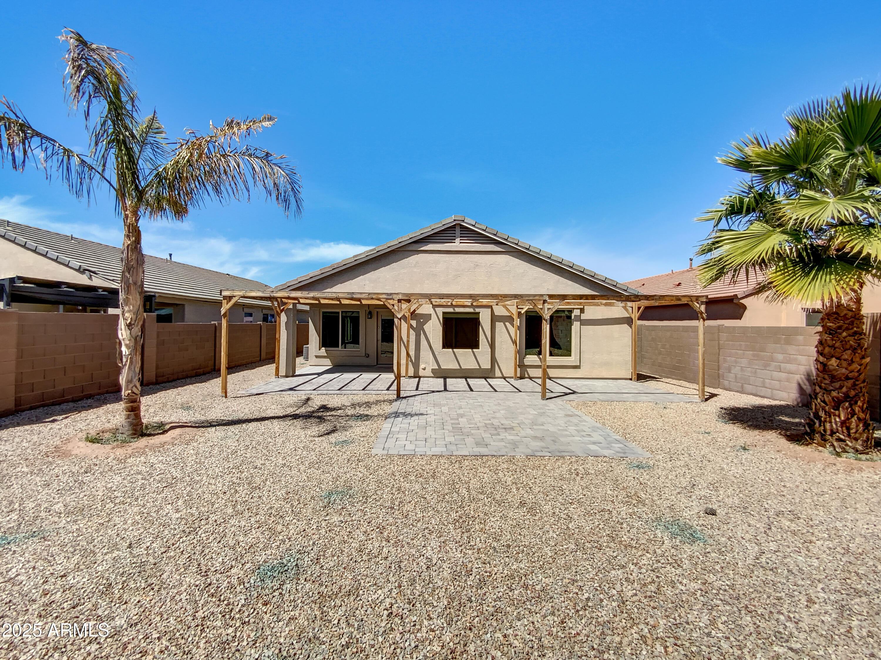 40015 W Coltin Way Property Photo 8