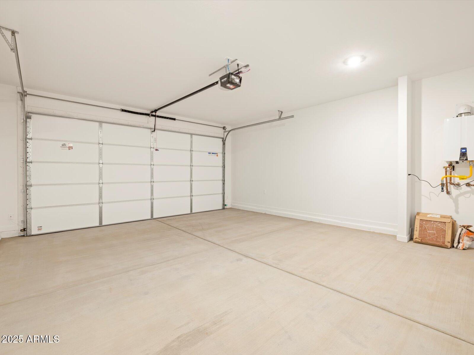 37140 W Prado Street Property Photo 9