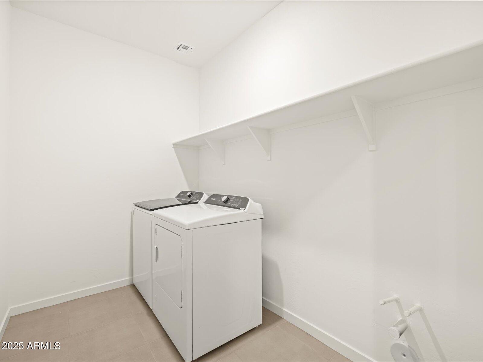 37140 W Prado Street Property Photo 12