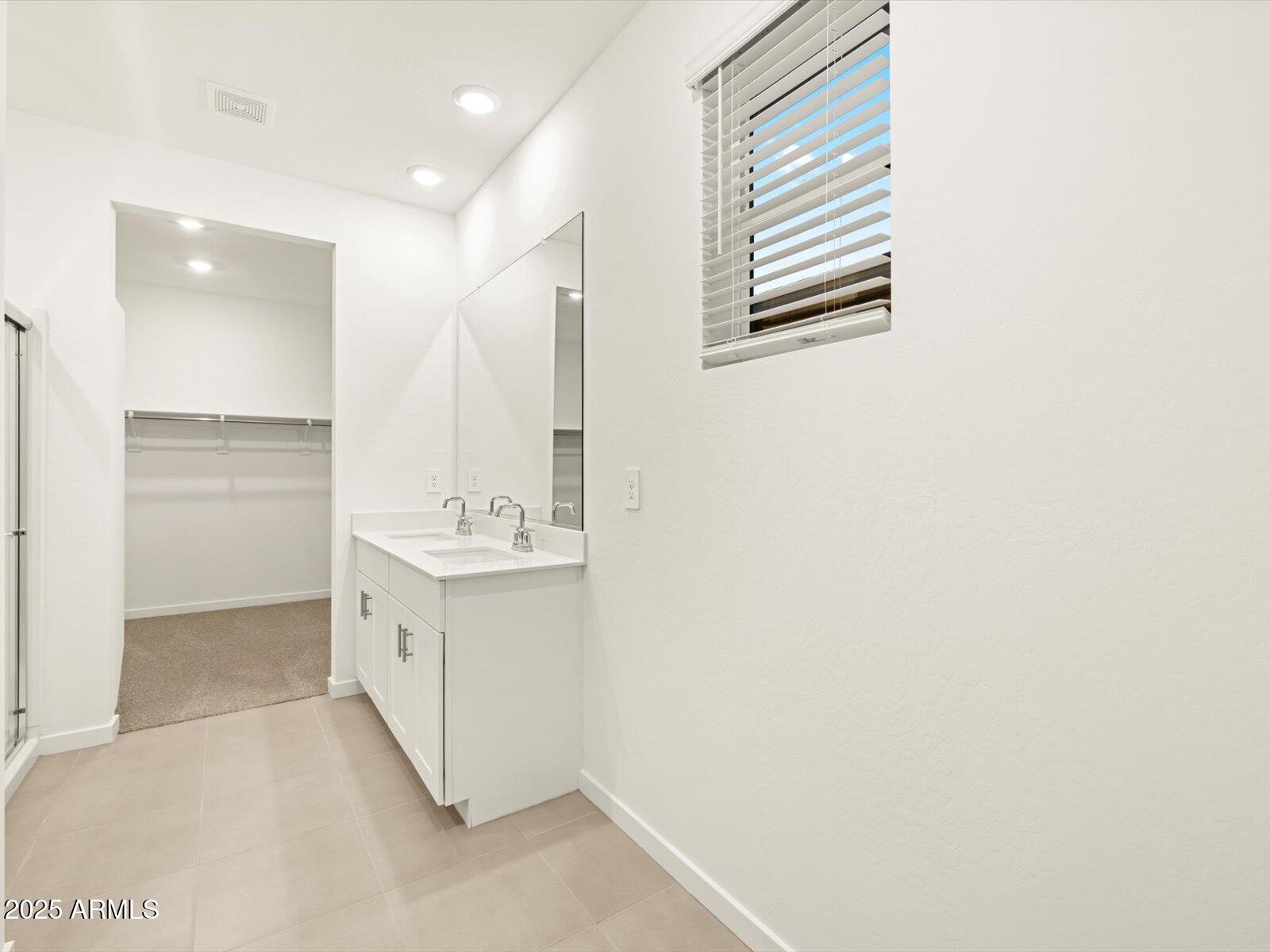 37140 W Prado Street Property Photo 16