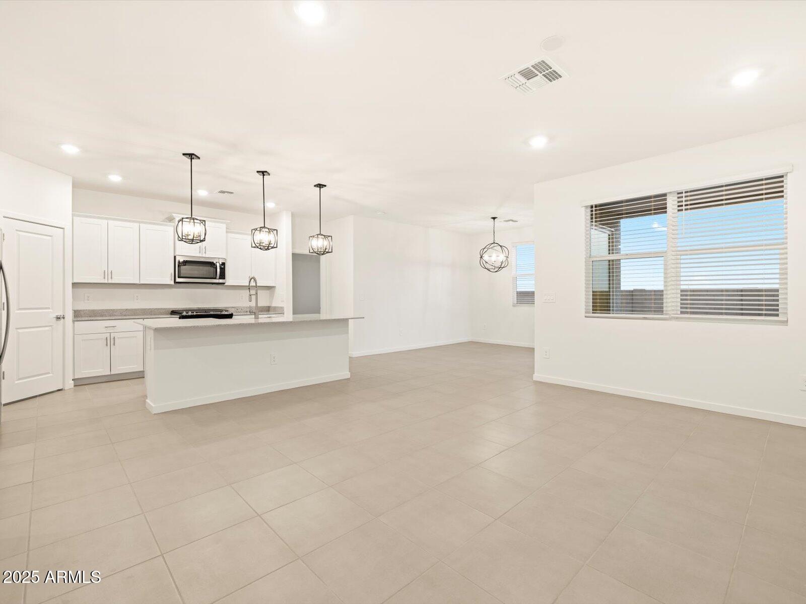 37140 W Prado Street Property Photo 29