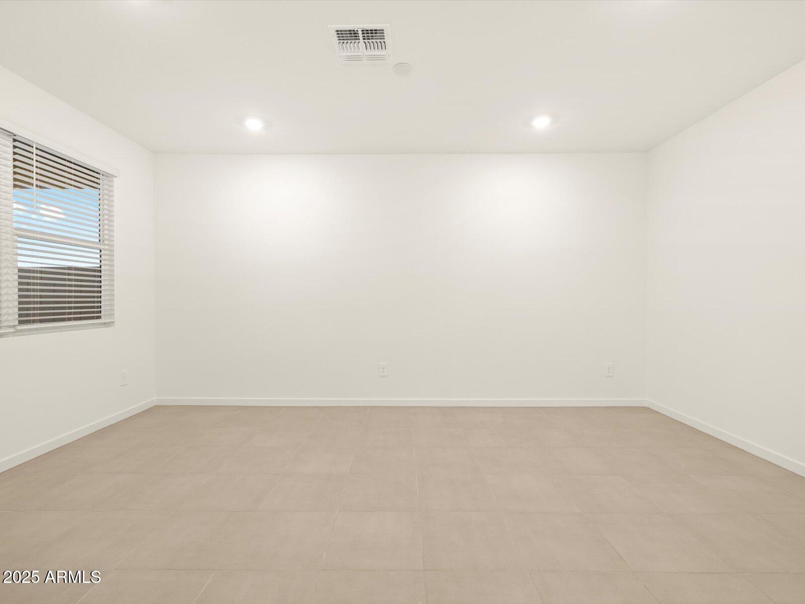 37140 W Prado Street Property Photo 32