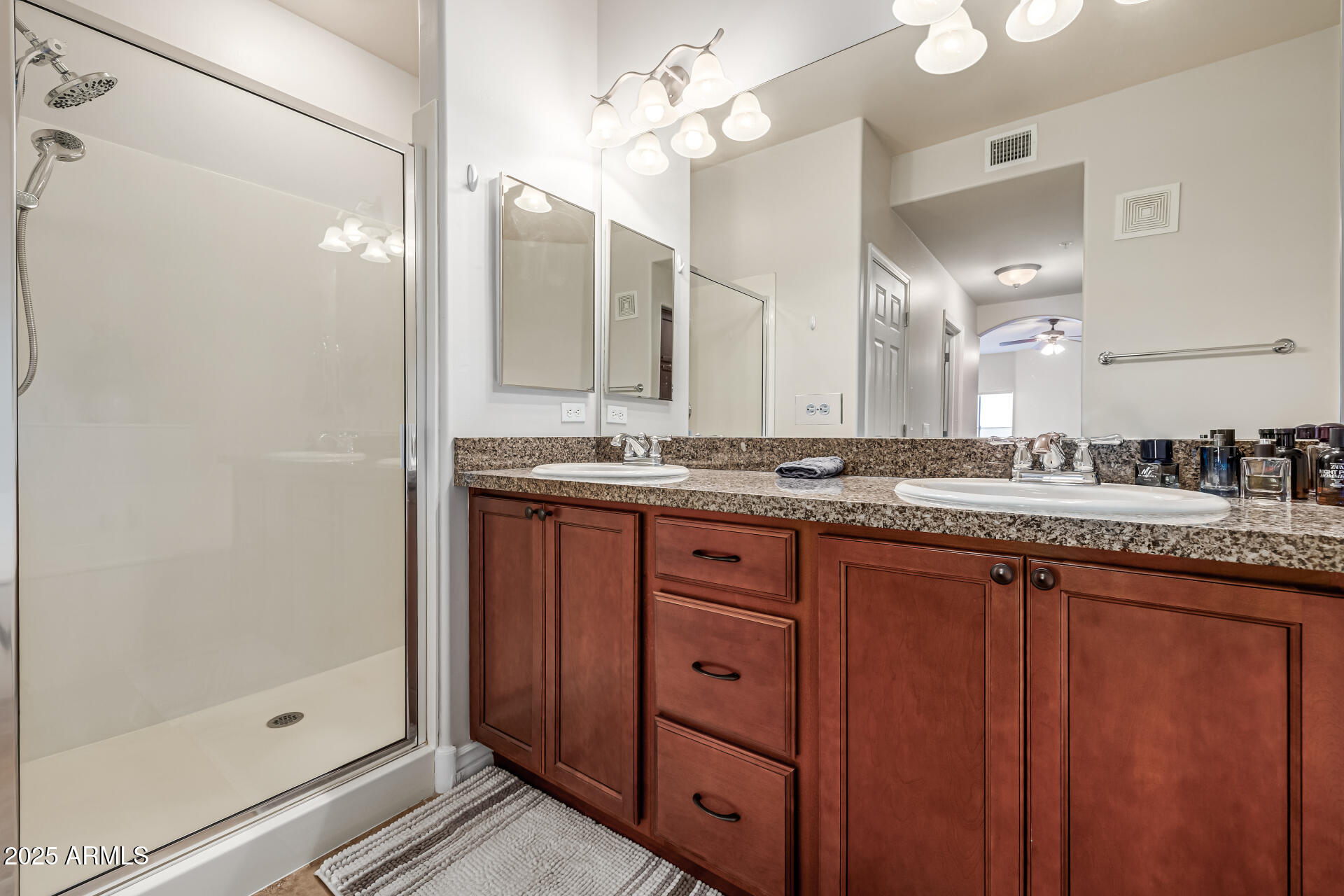 5350 E Deer Valley Drive Property Photo 18