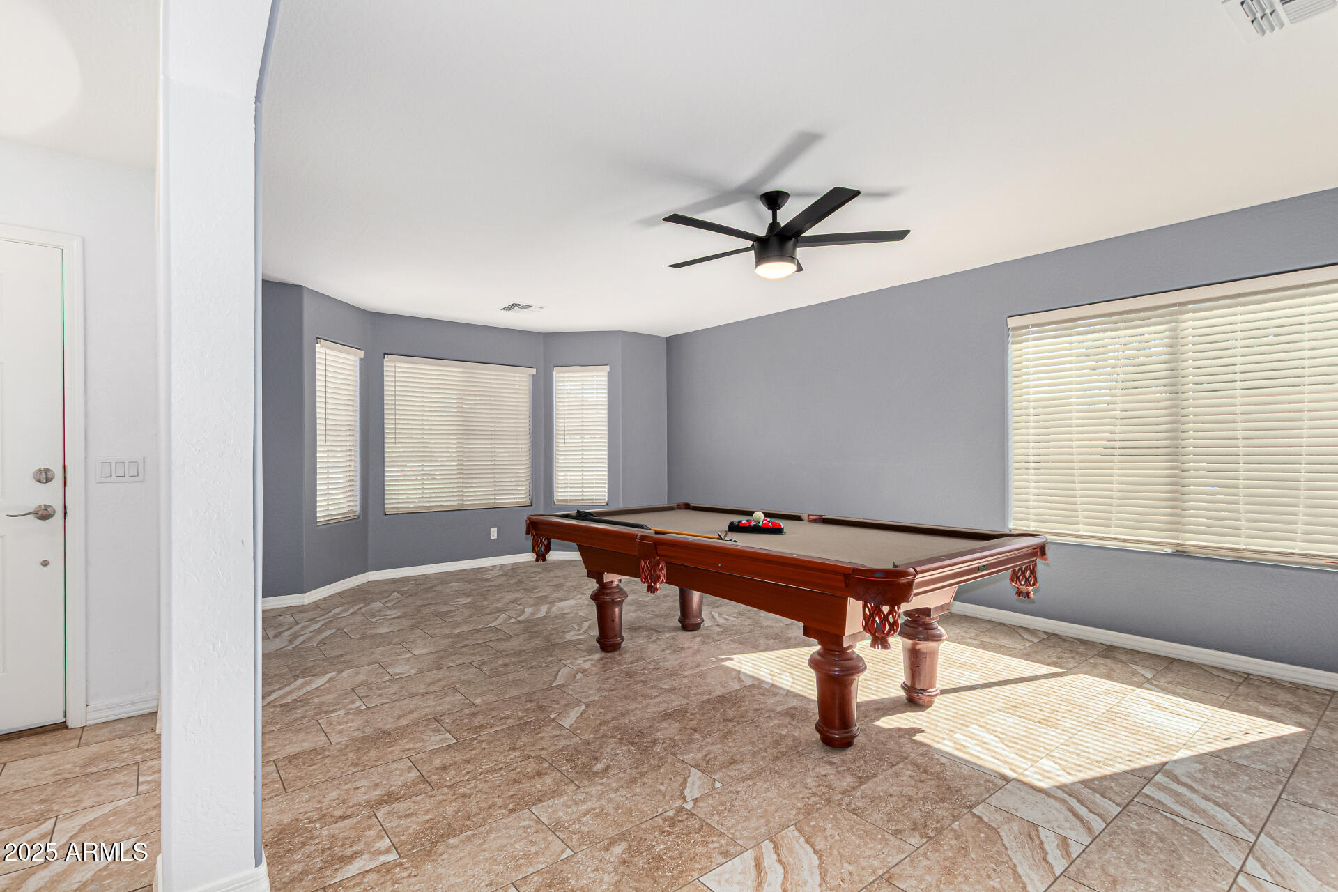 2805 E Desert Rose Trail Property Photo 3