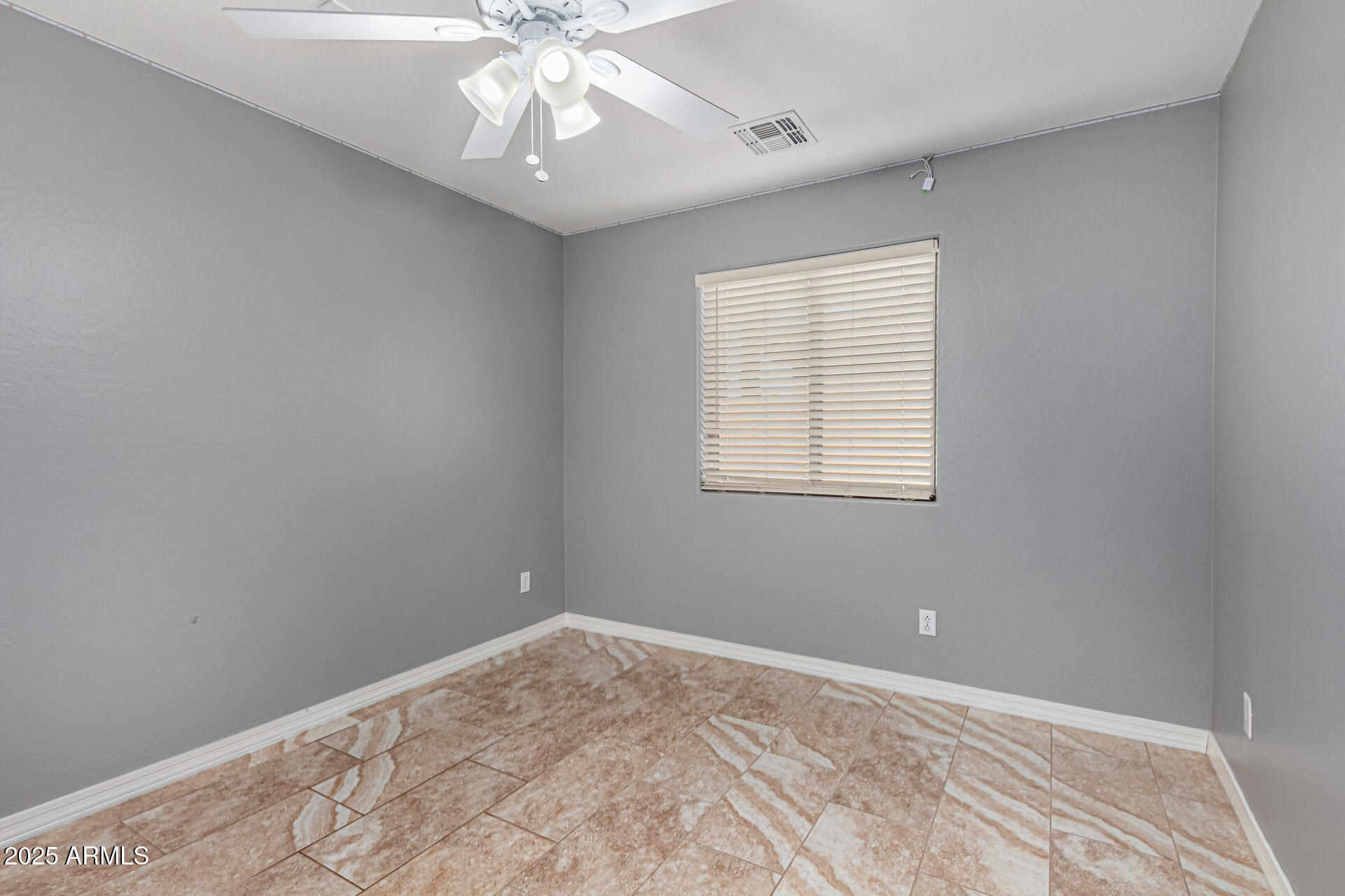 2805 E Desert Rose Trail Property Photo 24