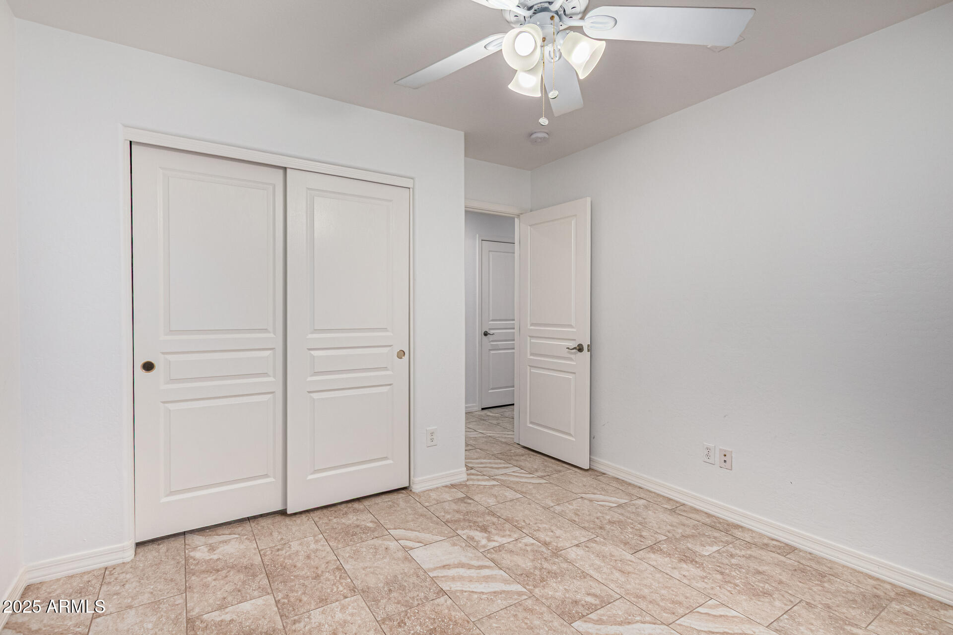 2805 E Desert Rose Trail Property Photo 29