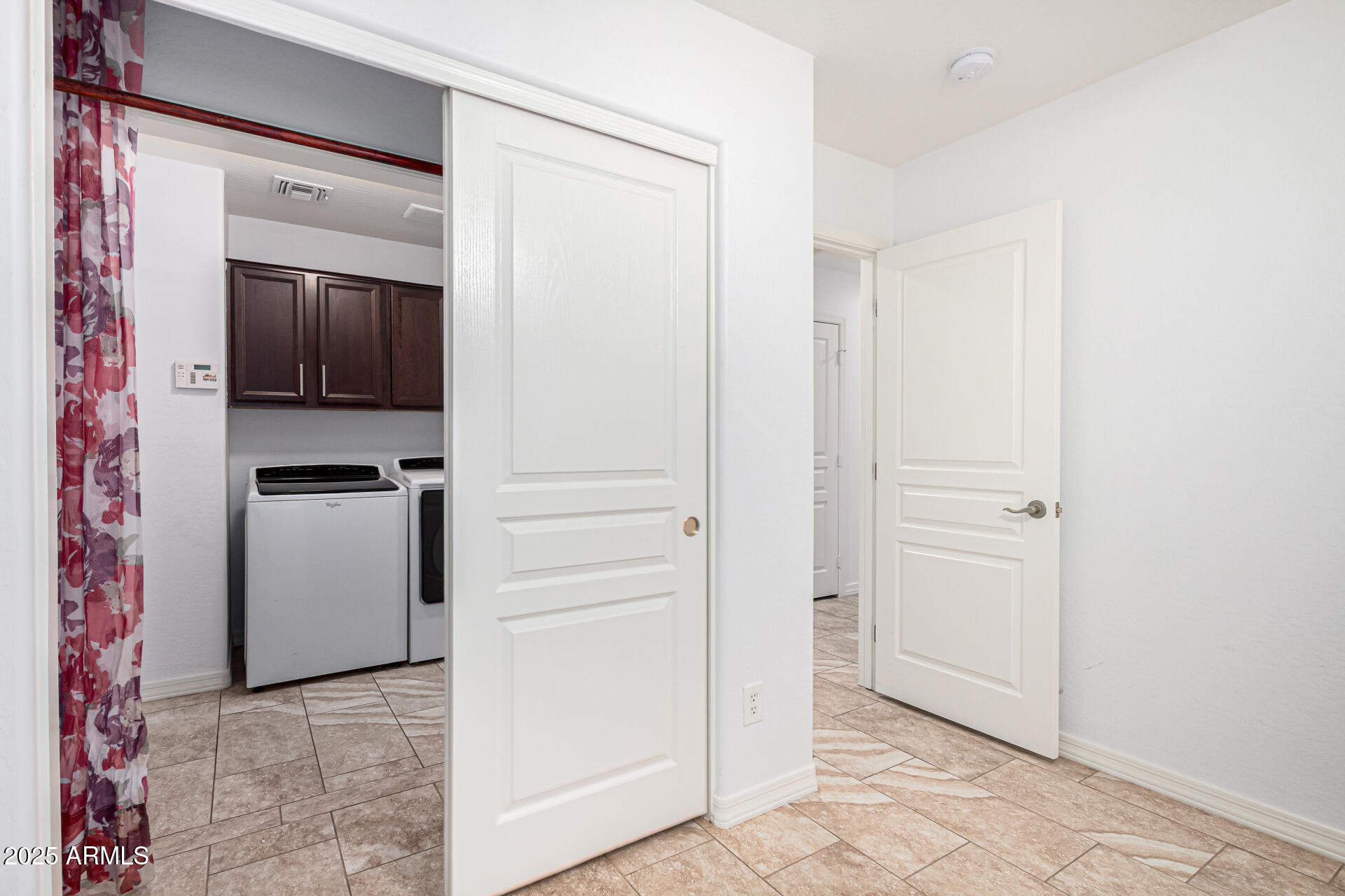 2805 E Desert Rose Trail Property Photo 32