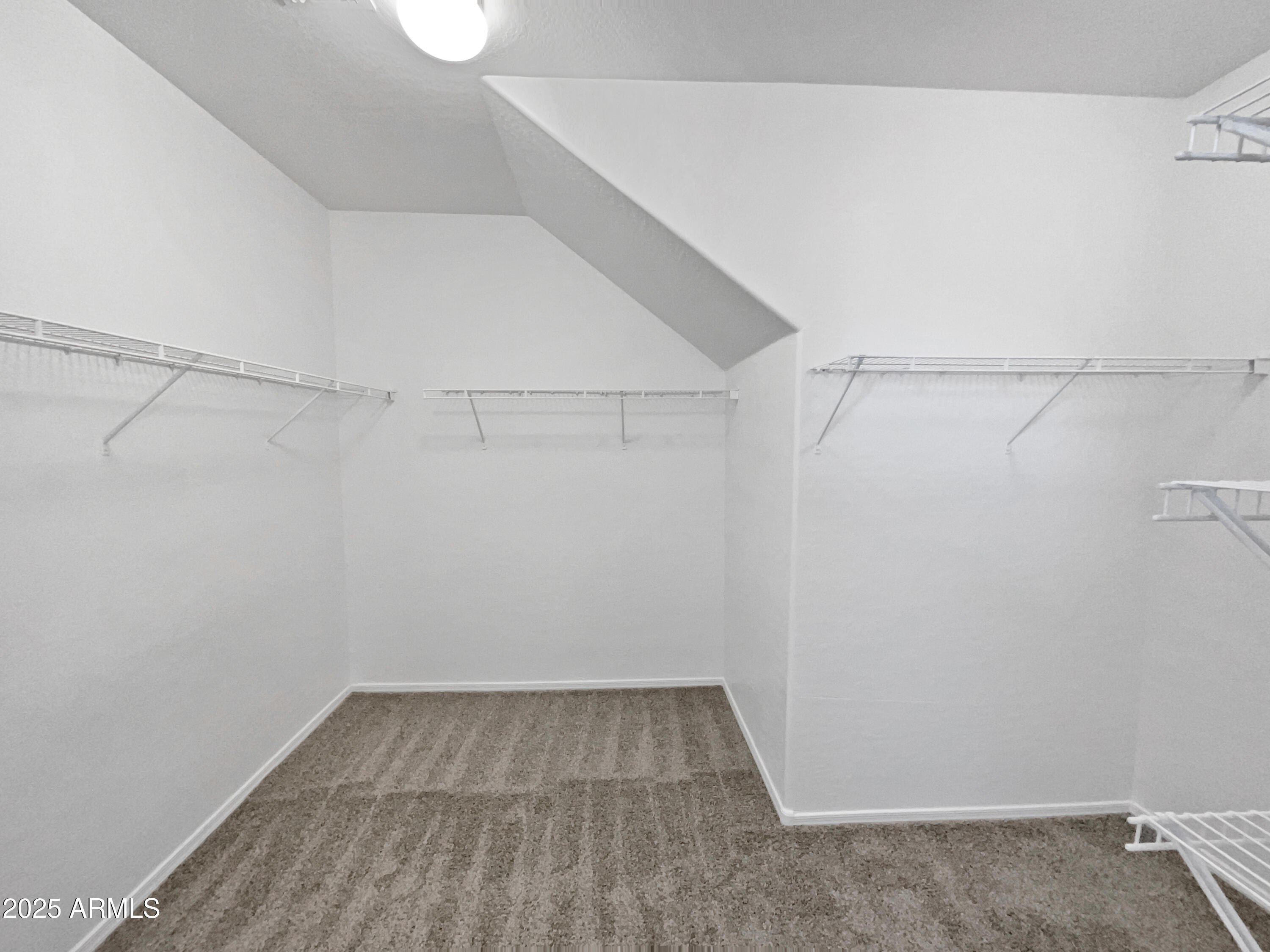 3201 W Saint Catherine Avenue Property Photo 15