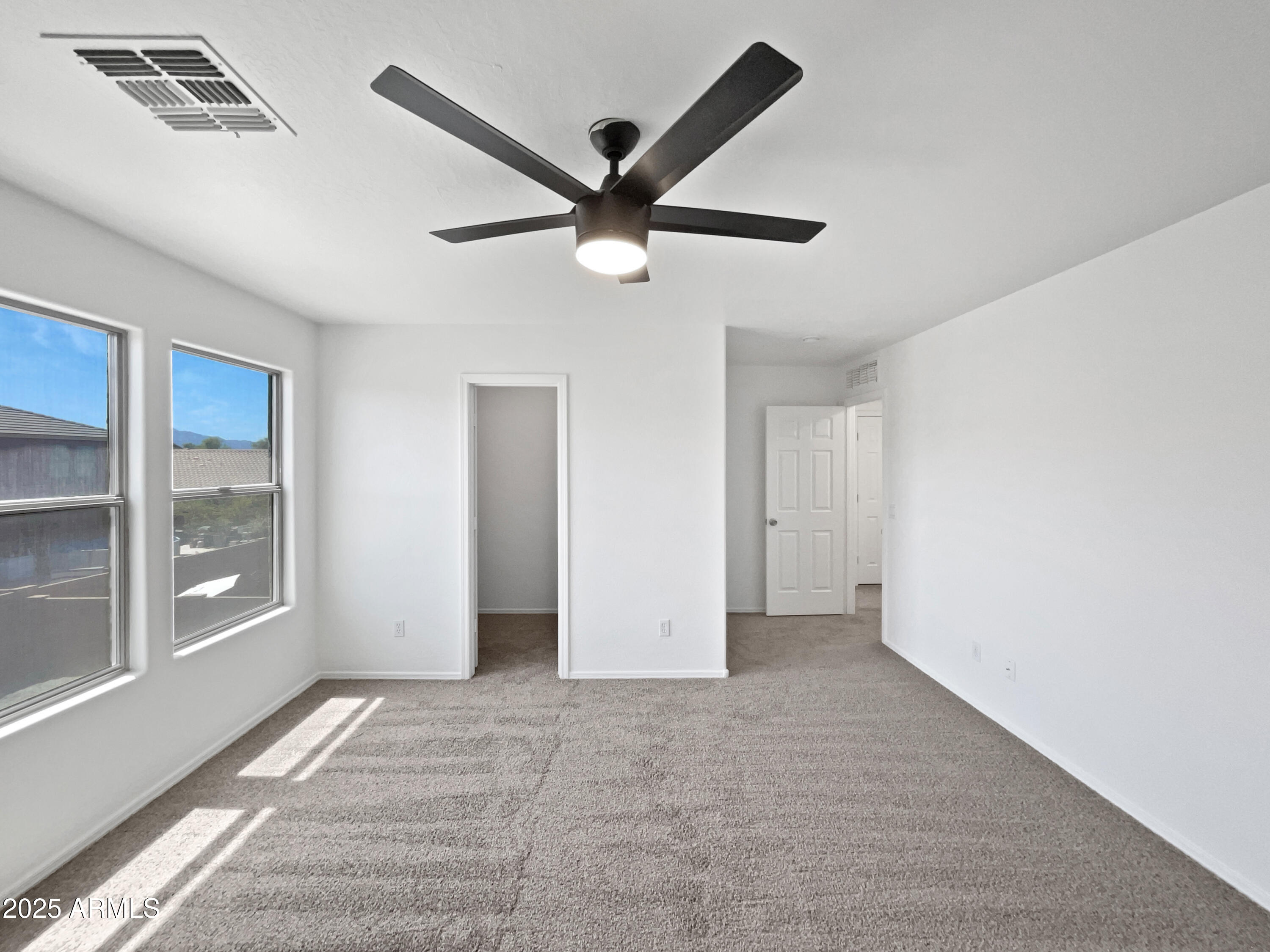3201 W Saint Catherine Avenue Property Photo 21