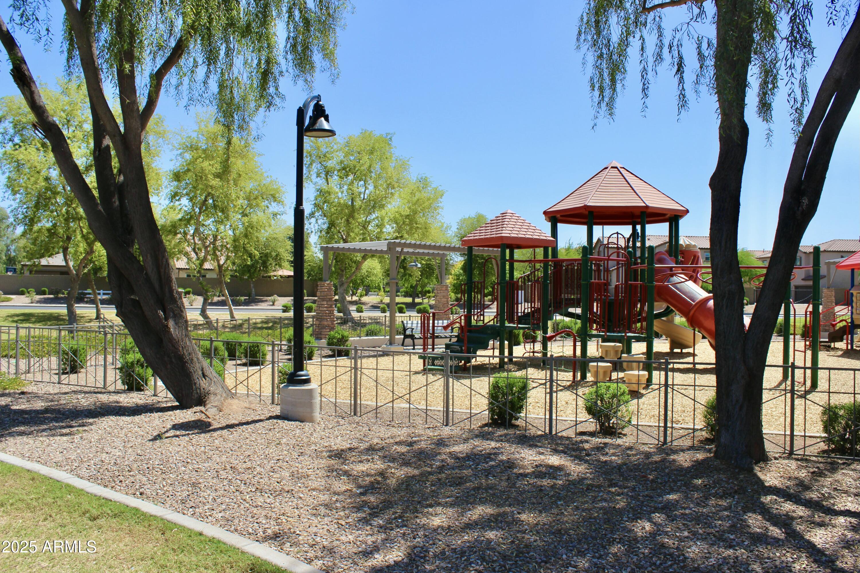 3529 E Desert Broom Drive Property Photo 93