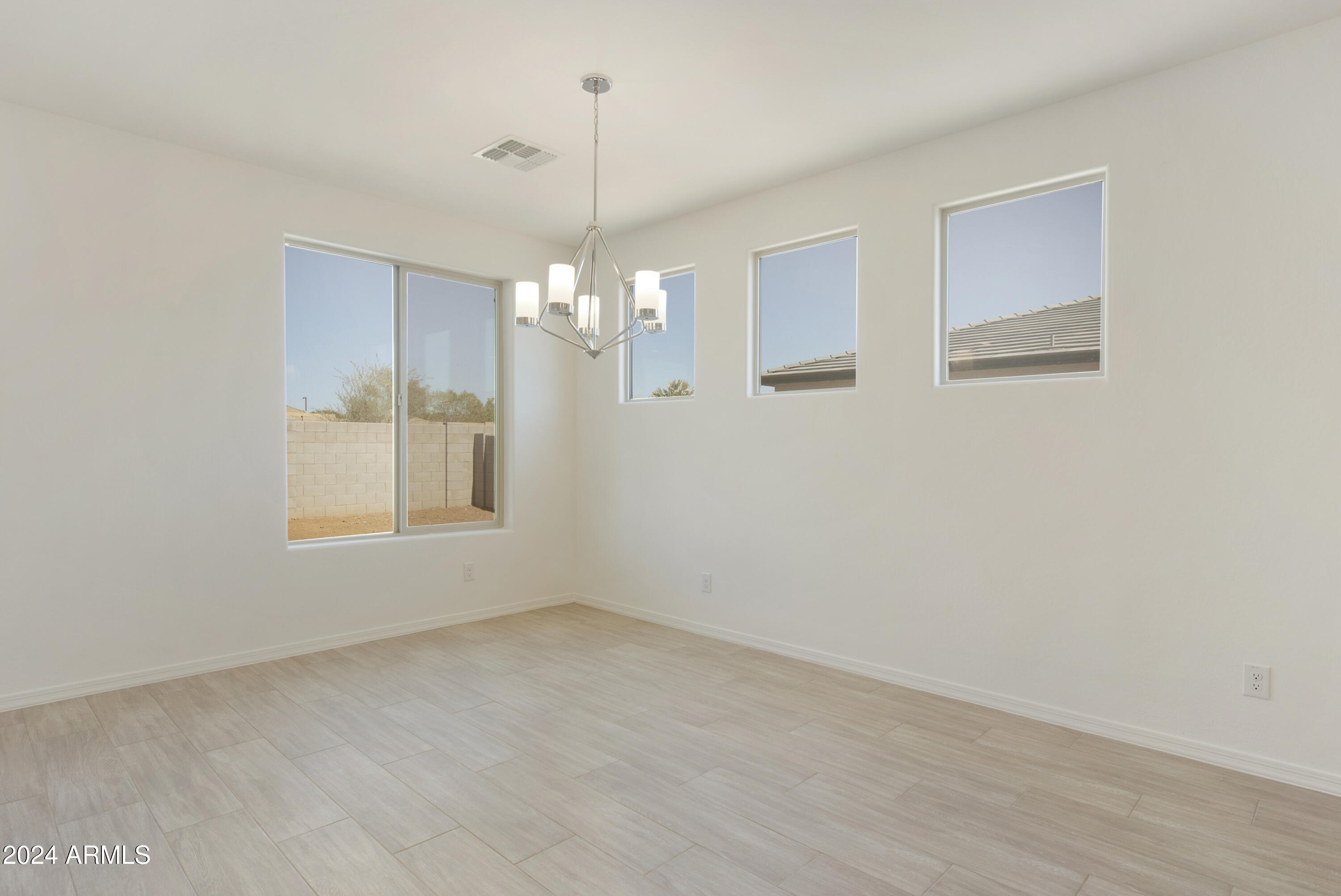 10875 N 156th Drive Property Photo 17