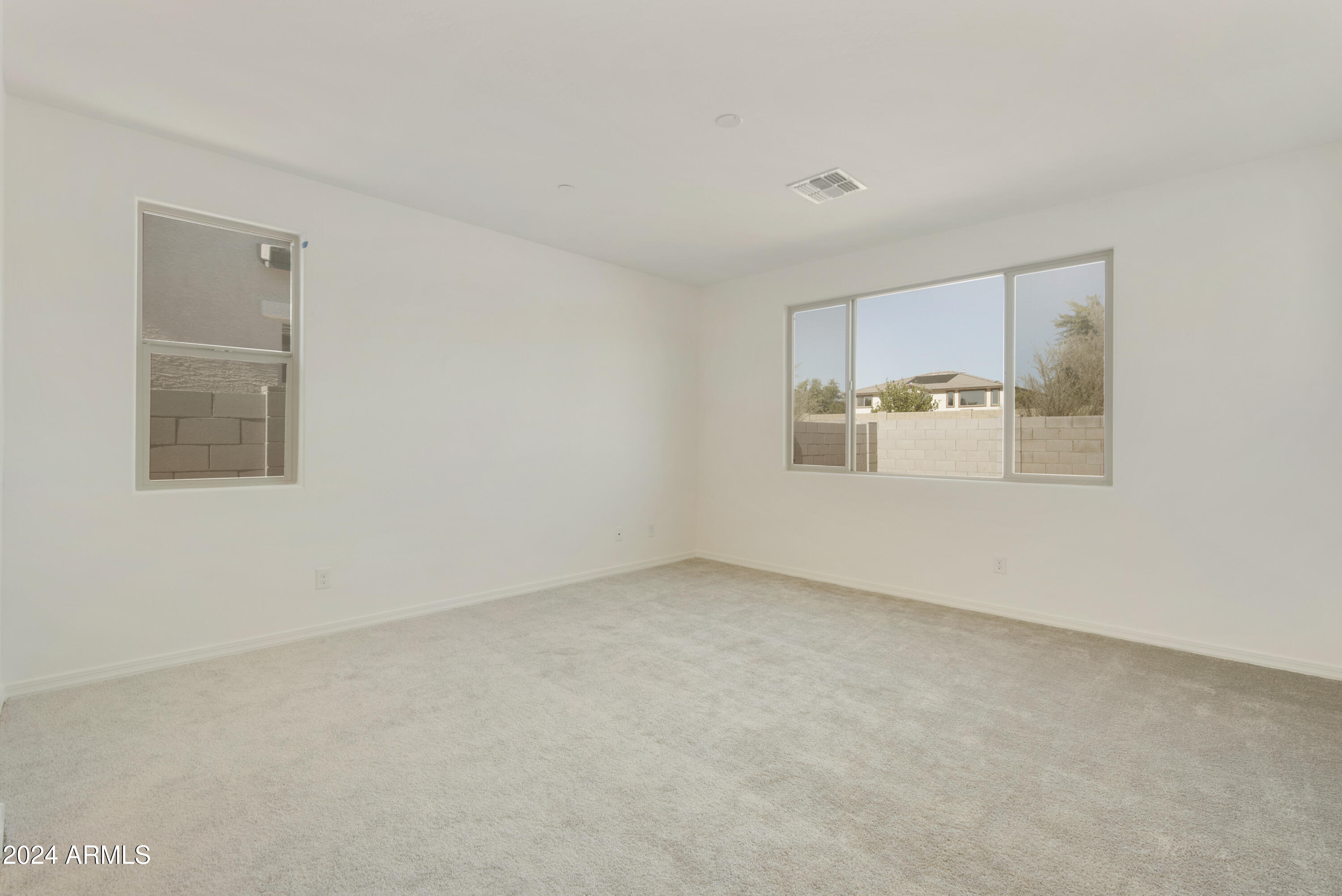 10875 N 156th Drive Property Photo 19