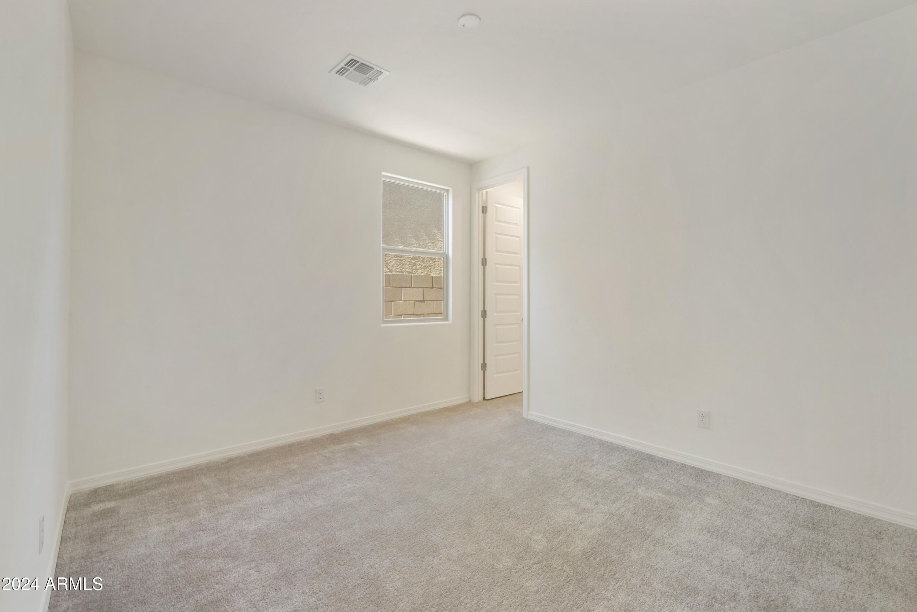 10875 N 156th Drive Property Photo 24