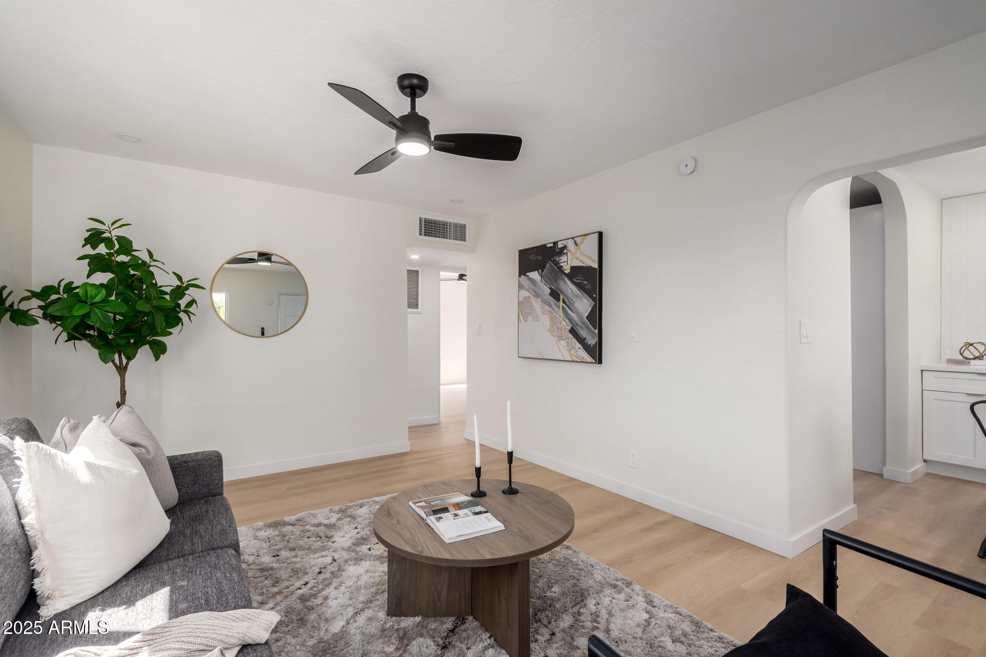 2047 E Virginia Avenue Property Photo 8