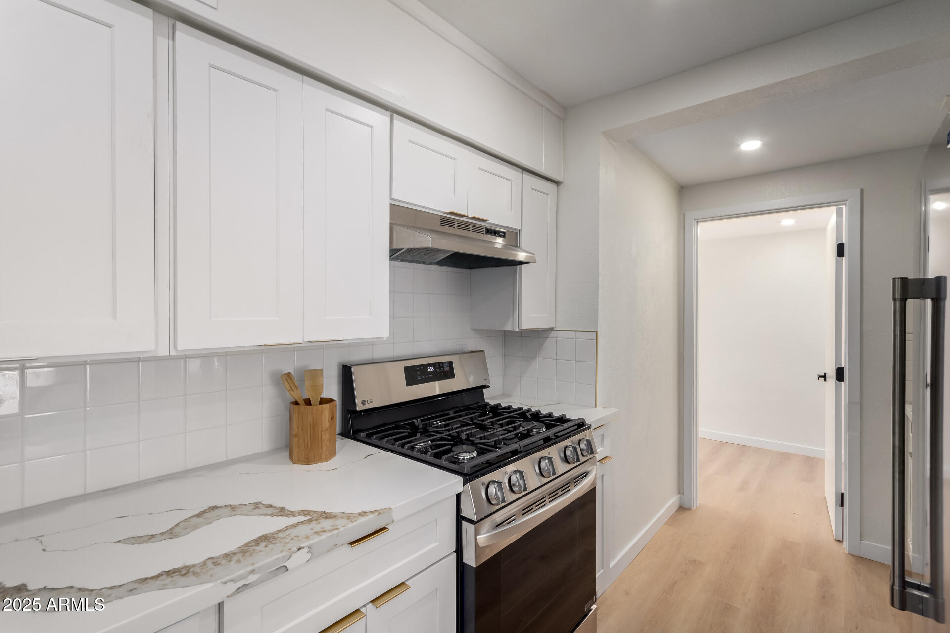 2047 E Virginia Avenue Property Photo 16