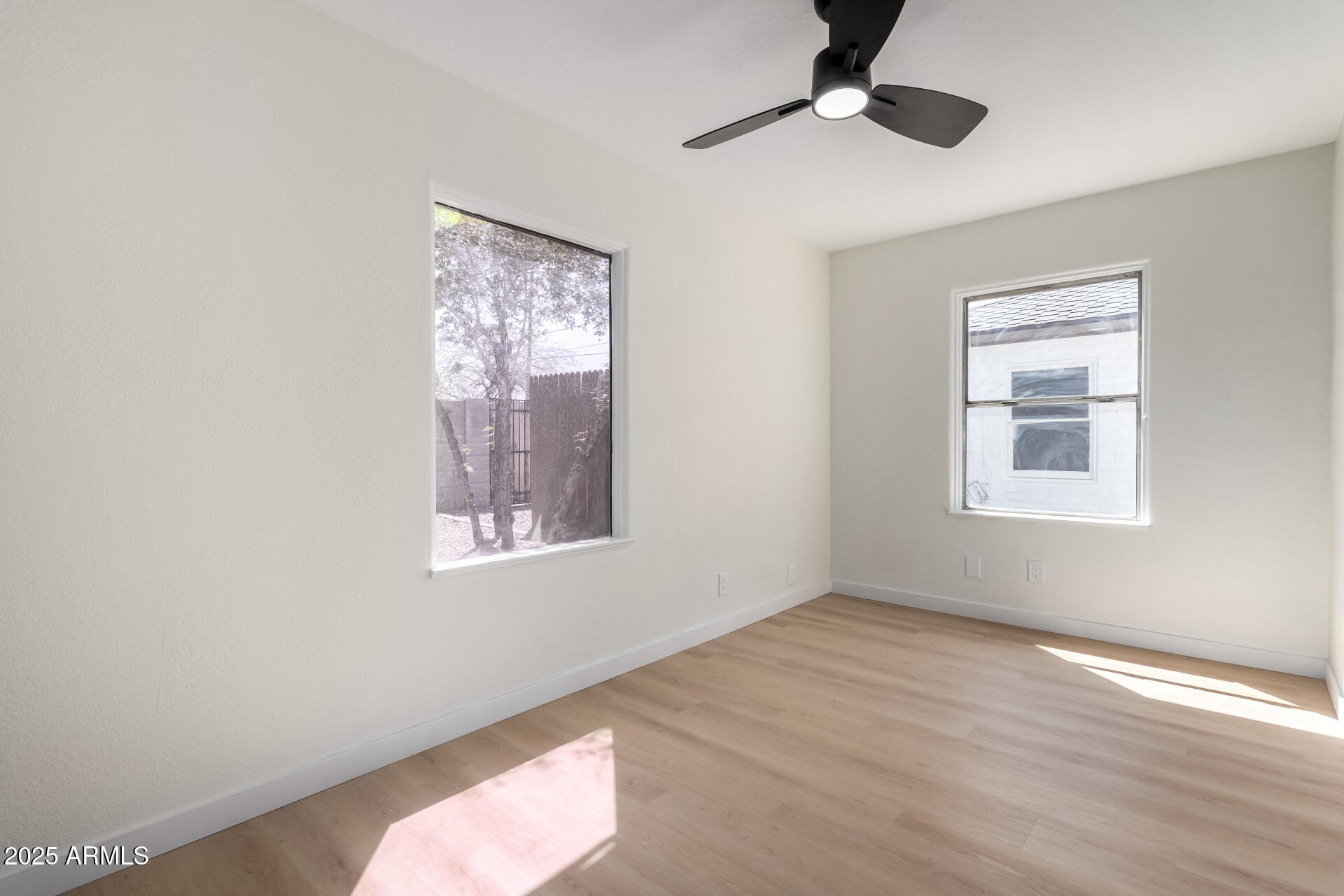 2047 E Virginia Avenue Property Photo 22