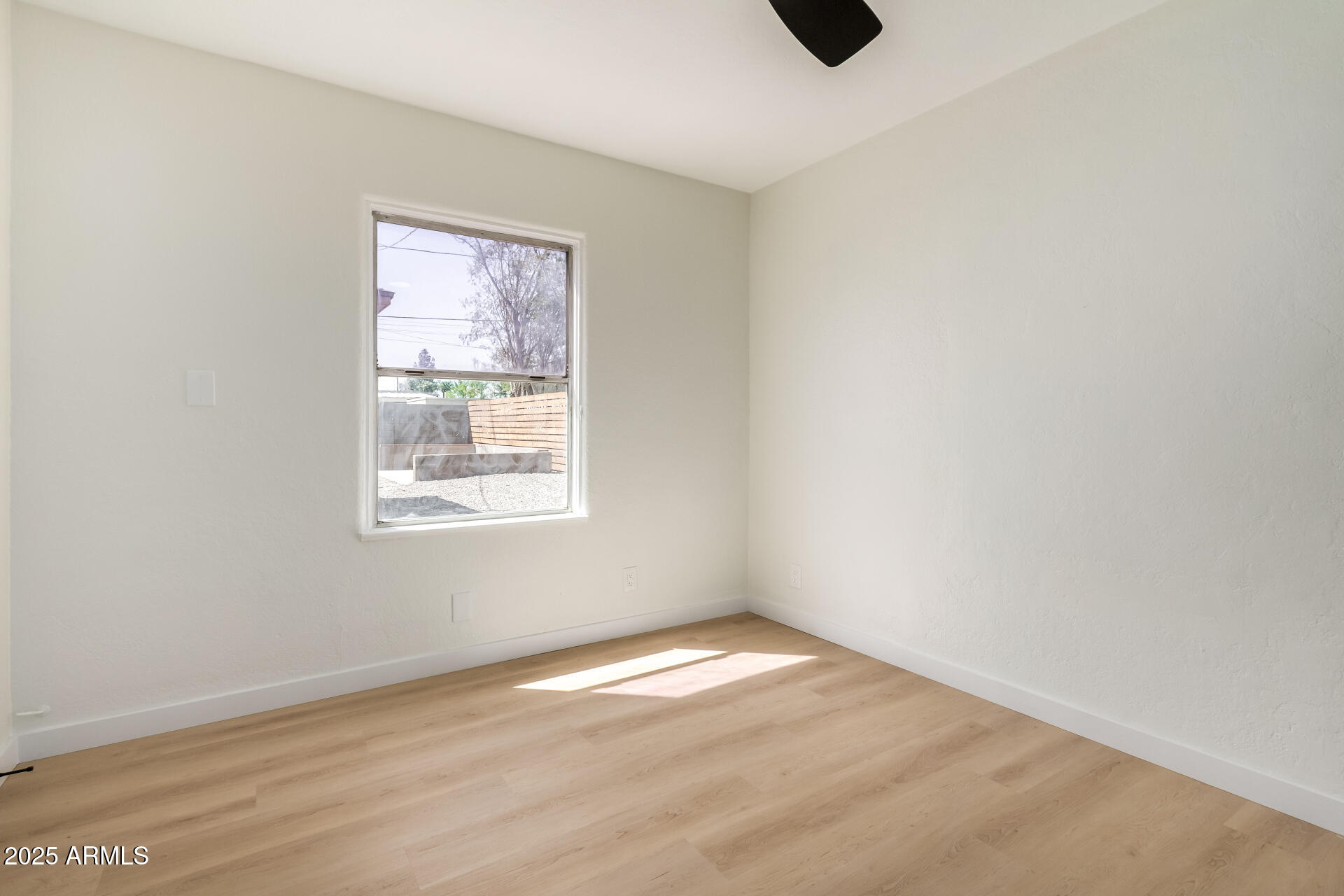 2047 E Virginia Avenue Property Photo 27